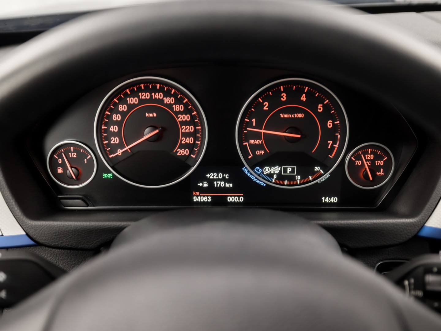 BMW 3 Serie 320i M Sport High Executive 184Pk Automaat (GROOT NAVI, DEALER ONDERHOUDEN, CLIMATE, LEDER, STOELVERWARMING, SPORTSTOELEN, PARKEERSENSOREN, GETINT GLAS, NIEUWSTAAT)