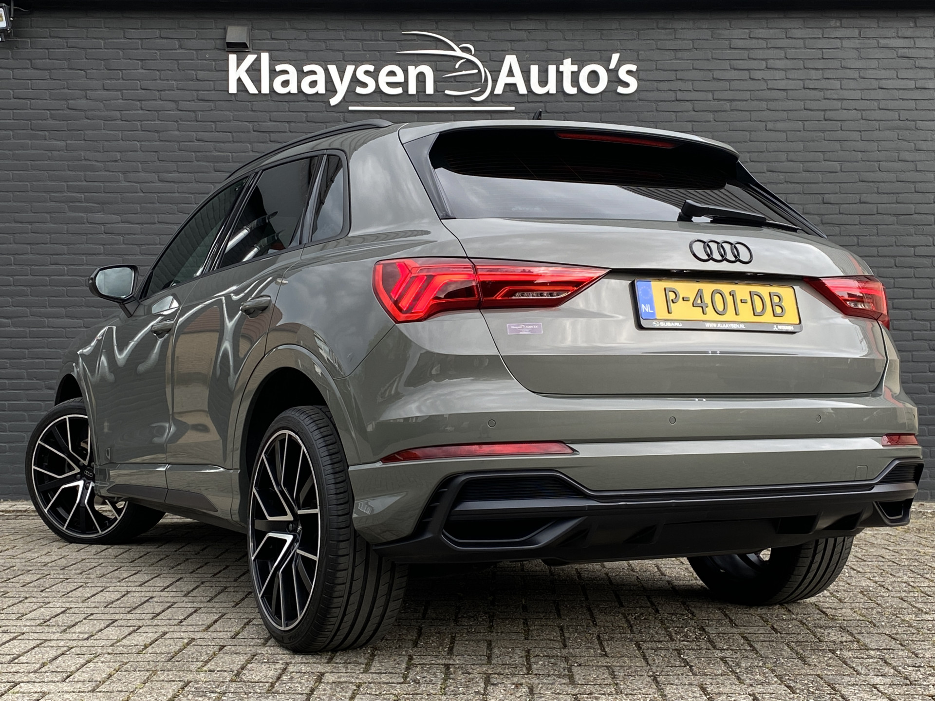 Audi Q3 35 TFSI 150 pk S Line AUT. | zwart optiek | 20'' lichtmetalen velgen | adaptieve cruise | sportstoelen | apple carplay | led kopl.