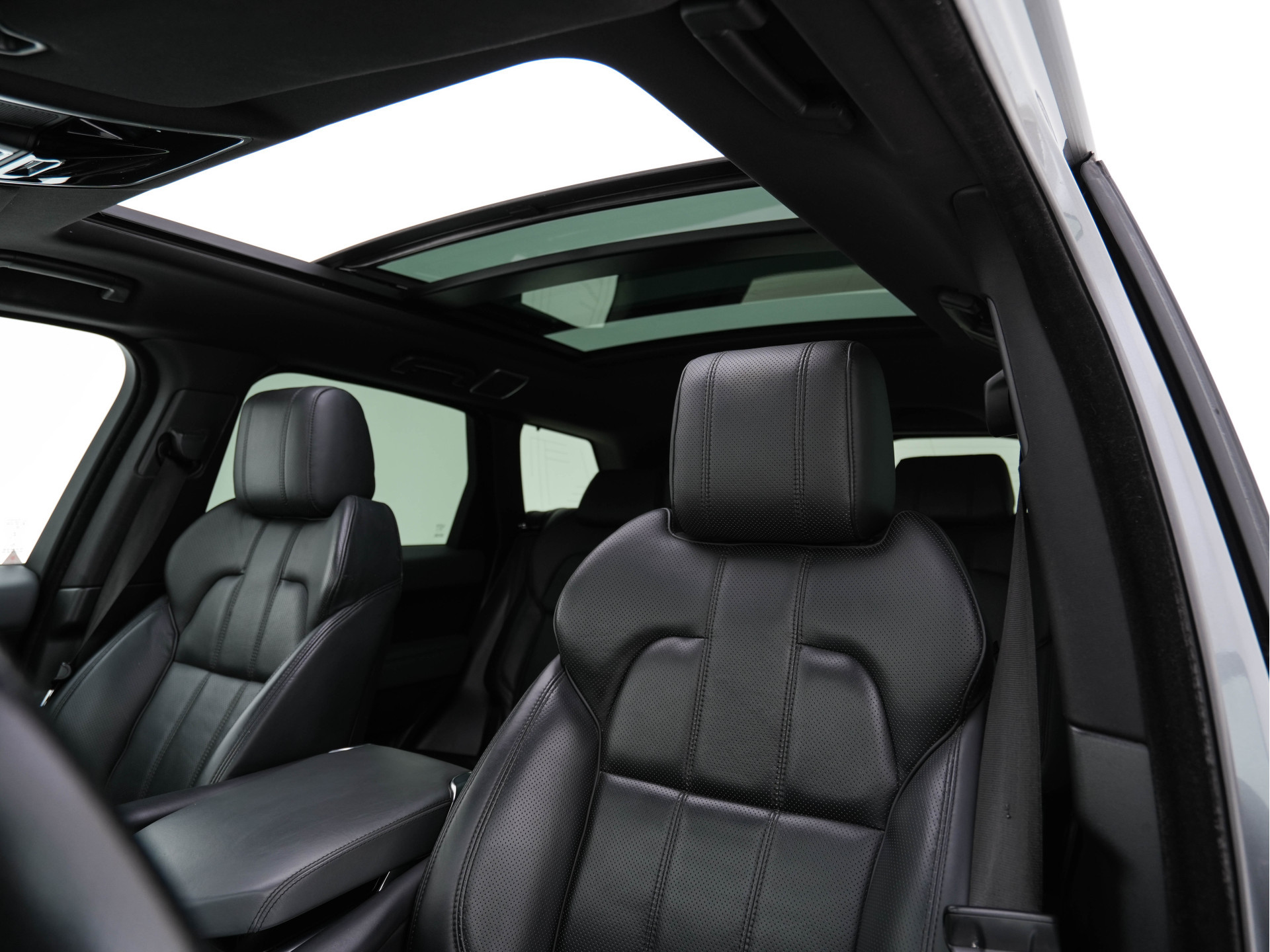 Land Rover Range Rover Sport 3.0 TDV6 HSE Dynamic Aut. *PANO | OXFORD-FULL-LEATHER | BI-XENON | NAVI-FULLMAP | MERIDIAN-AUDIO | CAMERA | AIR-SUSPENSION | MEMORY-PACK | KEYLESS | HEATED/COOLED-COMFORT-SEATS | TOWBAR | 21''ALU*