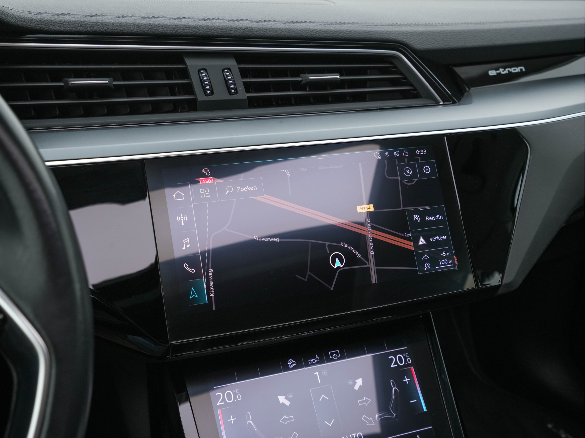 Audi e-tron 50 Quattro Launch-Edition-Plus 71 kWh [ 3-Fase ] {SOH-100%} (INCL-BTW) *PANO | LUXURY-LEATHER | ADAPTIVE-CRUISE | FULL-LED | DIGI-COCKPIT | KEYLESS | MEMORY-PACK | CAMERA | NAVI-FULLMAP | SHIFT-PADDLES | COMFORT-SEATS | 20''ALU*