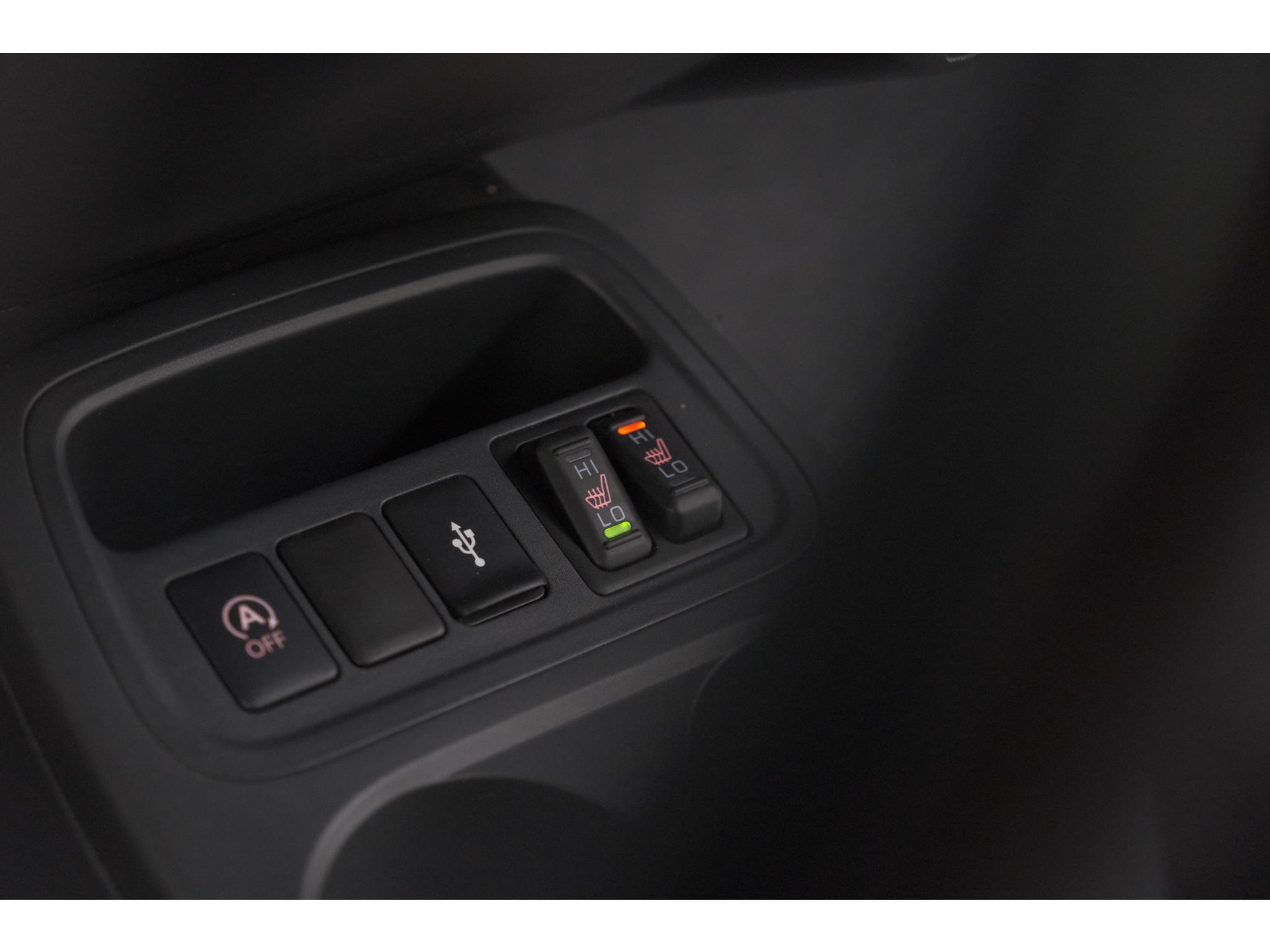 Mitsubishi Space Star 1.2 Intense | AUTOMAAT! | Apple Carplay | Allseason Banden | Climate Control