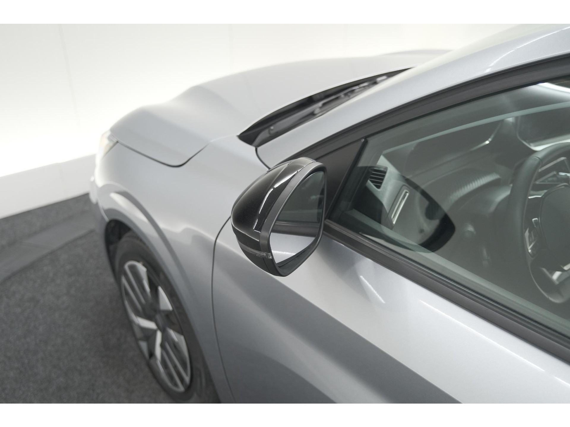 Peugeot 208 PureTech 100 Active | Parkeersensoren | Navigatie | Apple Carplay