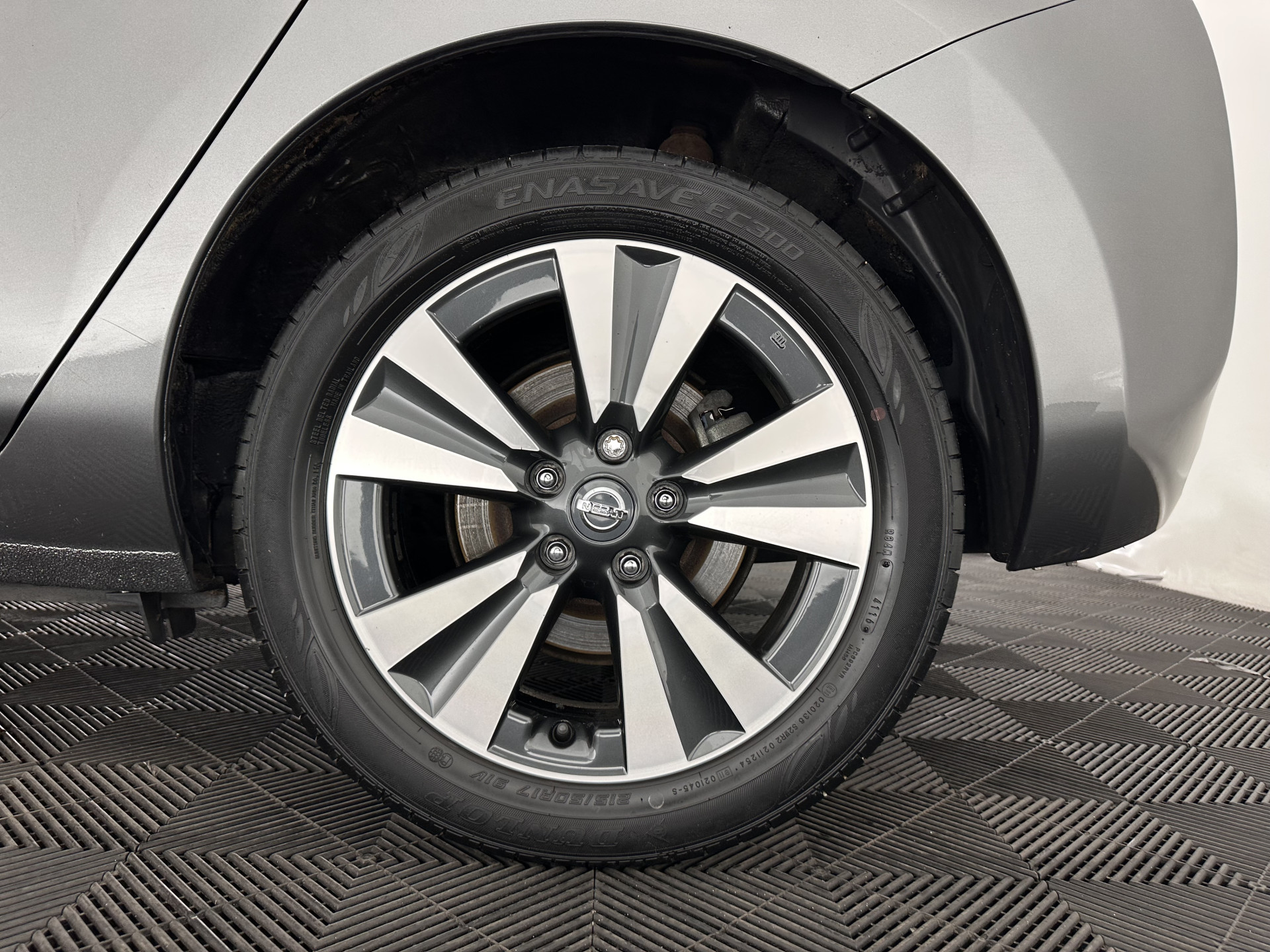 Nissan LEAF Business Edition 30 kWh Aut. *LEATHER | FULL-LED | BOSE-SURROUND | TOPVIEW | KEYLESS | NAVI-FULLMAP | ECC | HEATED-COMFORTSEATS | PRIVACYGLASS | DIGI-COCKPIT | DAB | 17"ALU*