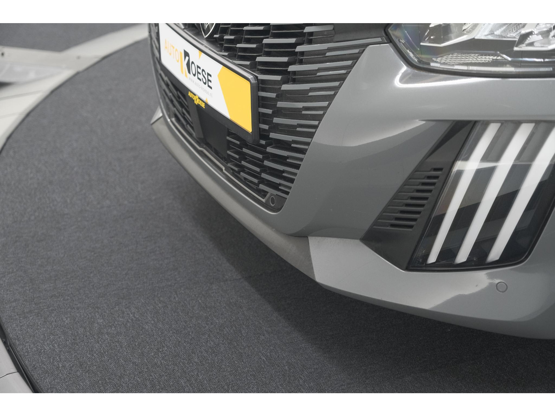 Peugeot 208 PureTech 100 Allure | Apple Carplay | Parkeersensoren | Climate Control