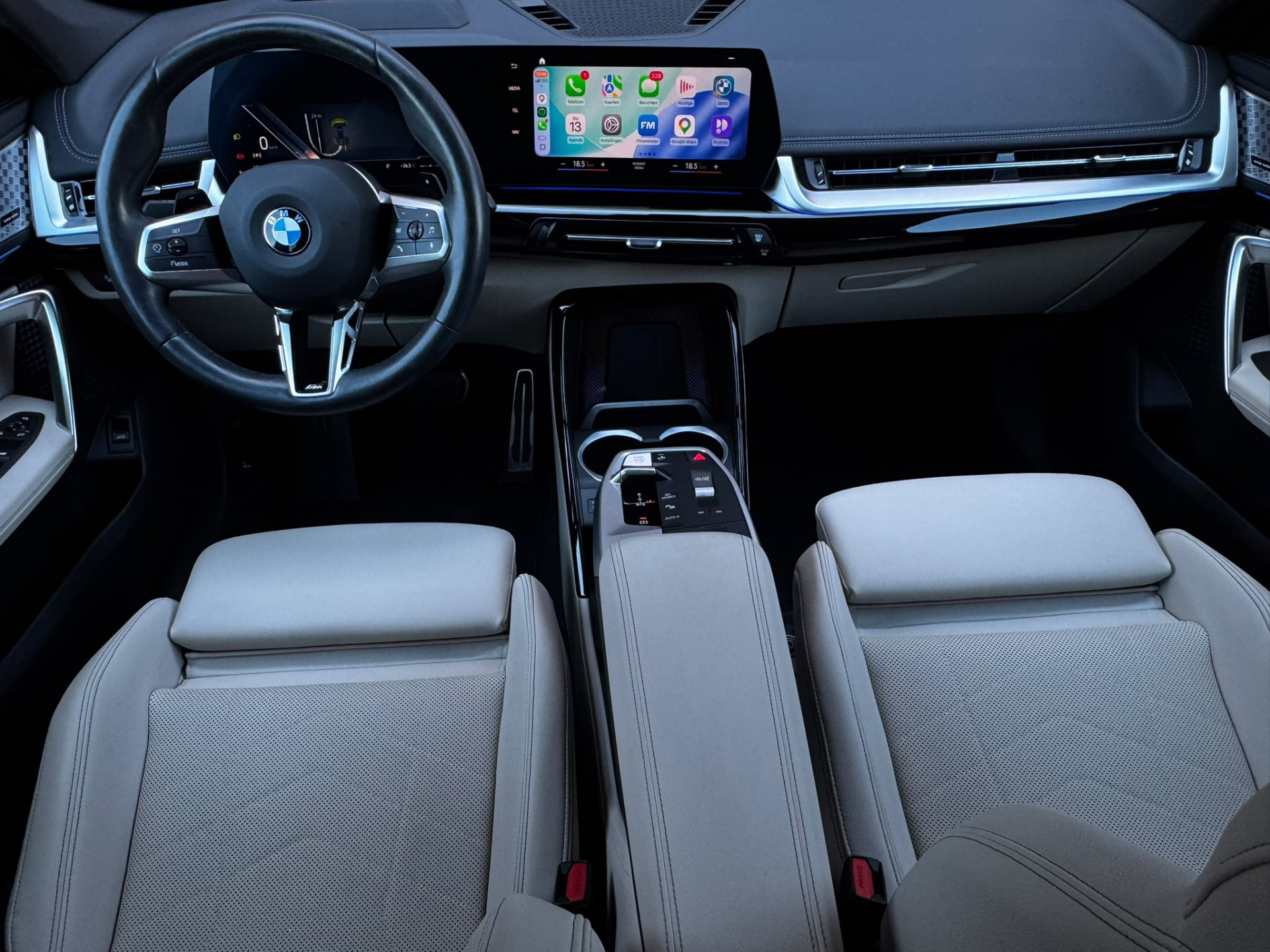 BMW X1 xDrive23i 218PK M-Sport Individual Pano Head-UP Harman-Kardon 360 Camera