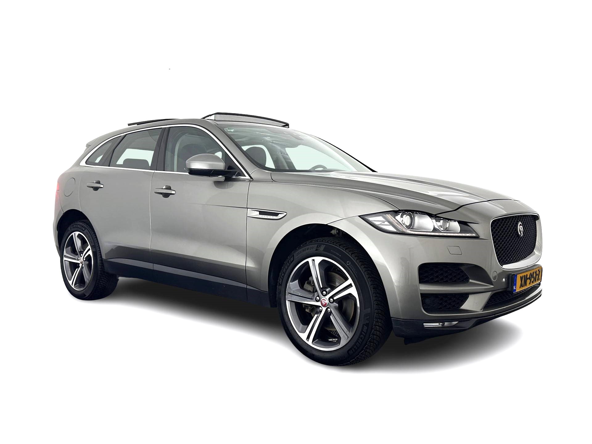 Jaguar F-PACE 3.0d First Edition AWD (INCL-BTW) Aut. *PANO | LEATHER | XENON | MEMORY-PACK | DIGI-COCKPIT | MERIDIAN-SOUND | NAVI-FULLMAP | CAMERA | HEATED-COMFORTSEATS | AMBIENTLIGHT | SHIFTPADDLES | ECC | PDC | CRUISE | TOWBAR