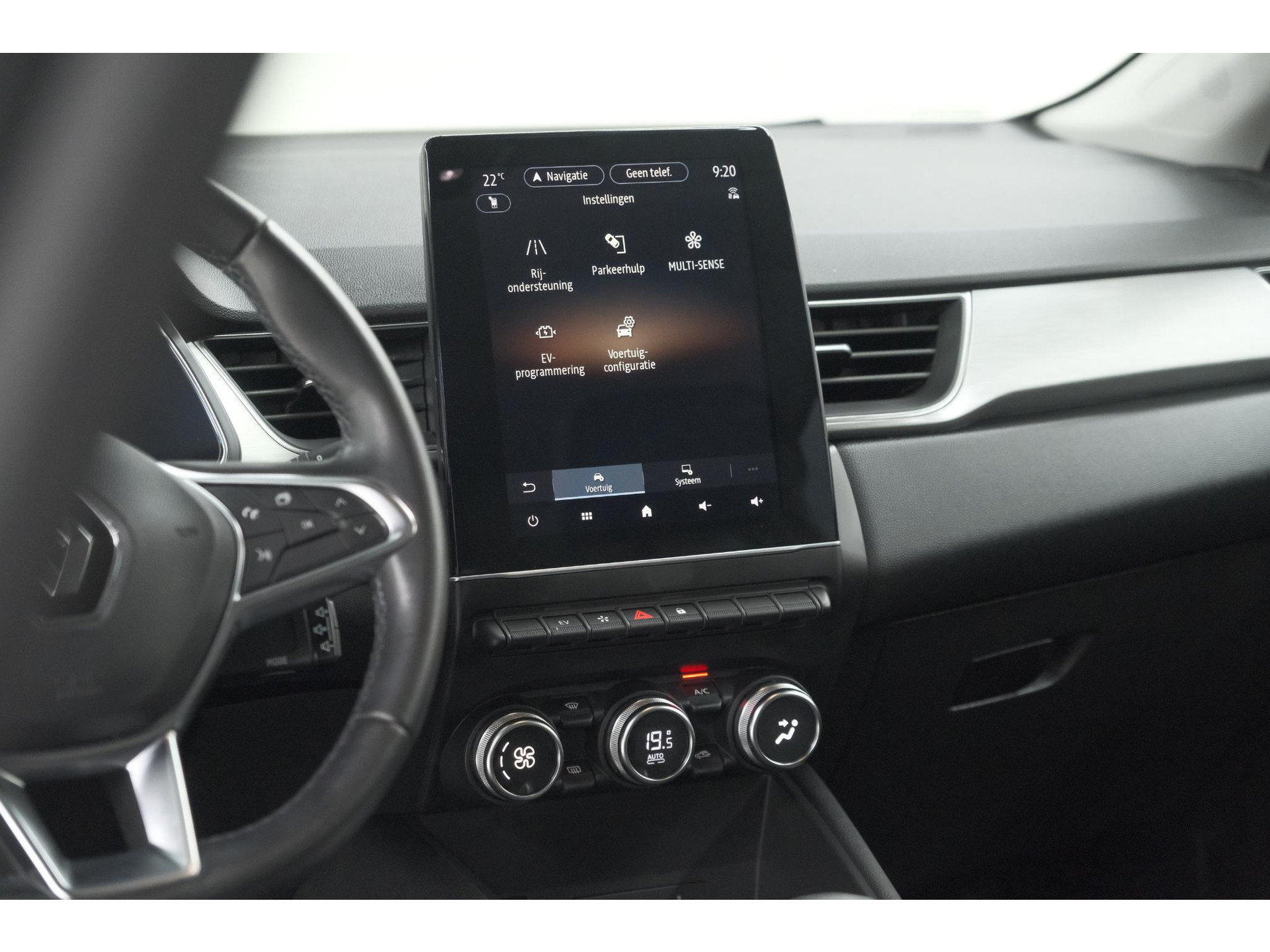 Renault Captur 1.6 E-Tech Plug-in Hybrid 160 Intens | Camera | 9.3 Inch Groot Scherm | Apple Carplay | Parkeersensoren