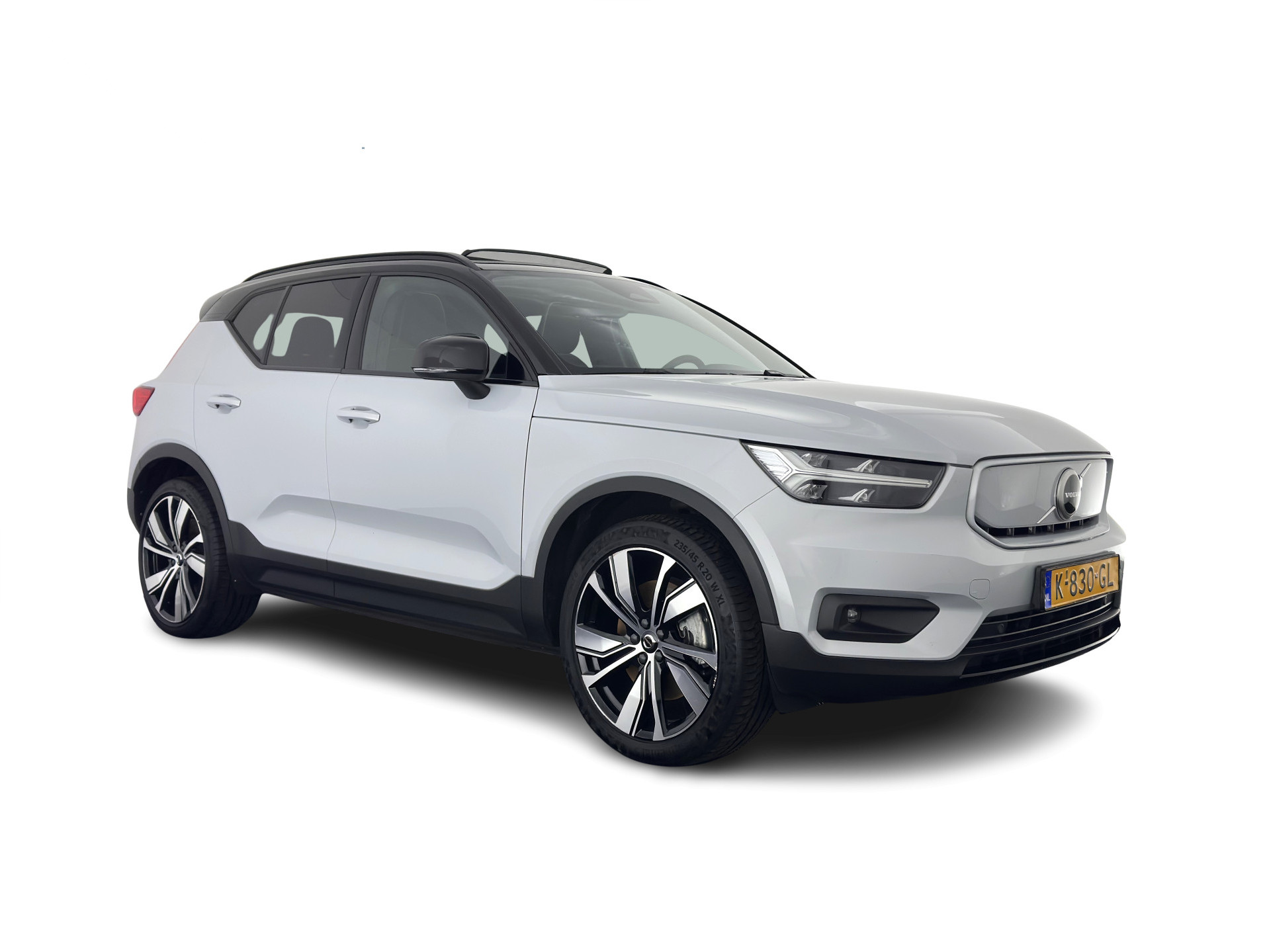Volvo XC40 Recharge P8 AWD R-Design [ 3-Fase ] {SOH-89%} (INCL-BTW) *PANO | LEATHER-MICROFIBRE | DIGI-COCKPIT | FULL-LED | NAVI-FULLMAP | ECC | CARPLAY | PDC | KEYLESS | HEATED-SPORTSEATS | BLIS | PRIVACY-GLASS | 20"ALU*
