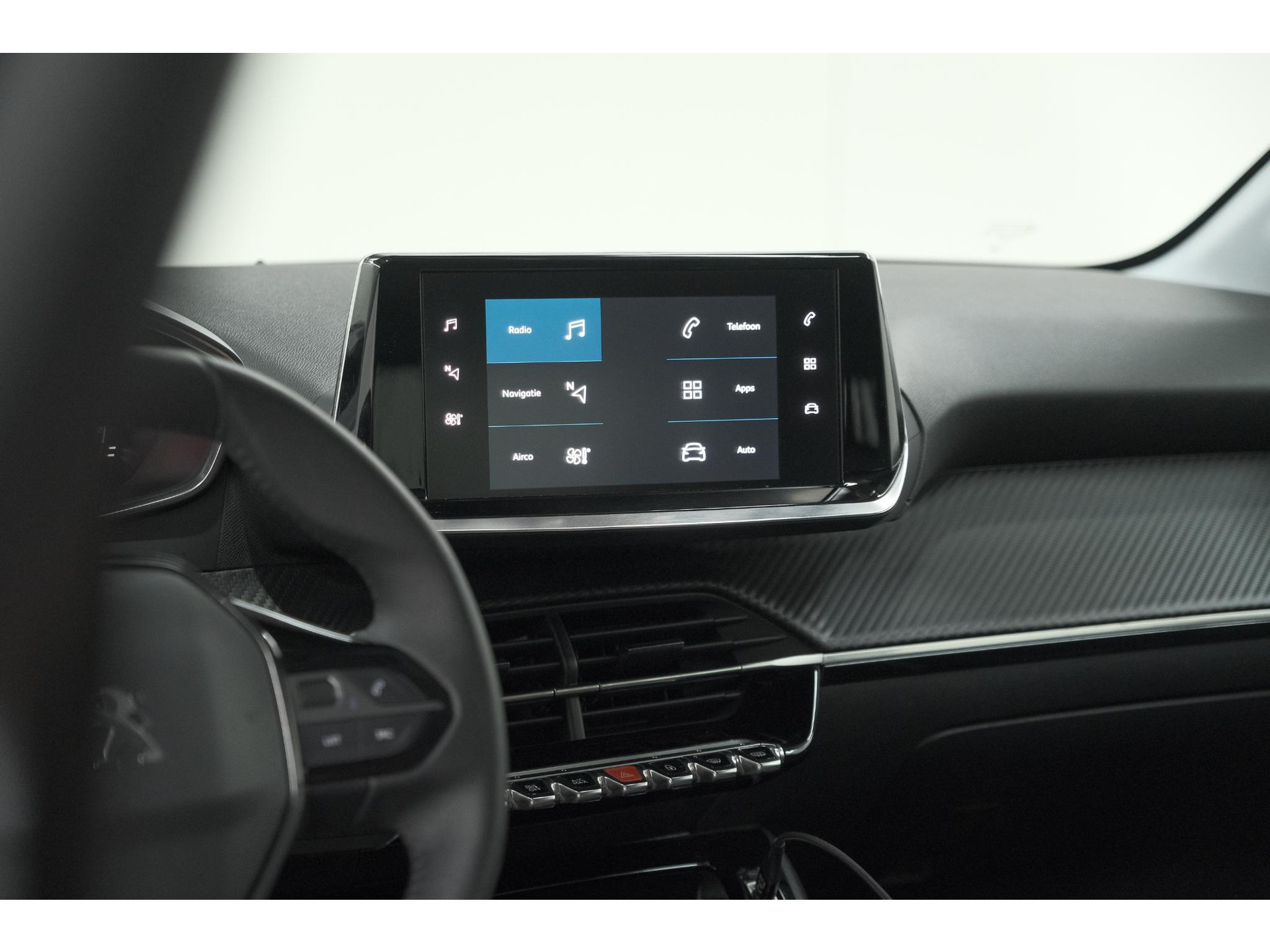 Peugeot 208 PureTech 100 Allure | Navigatie | Parkeersensoren | Apple Carplay