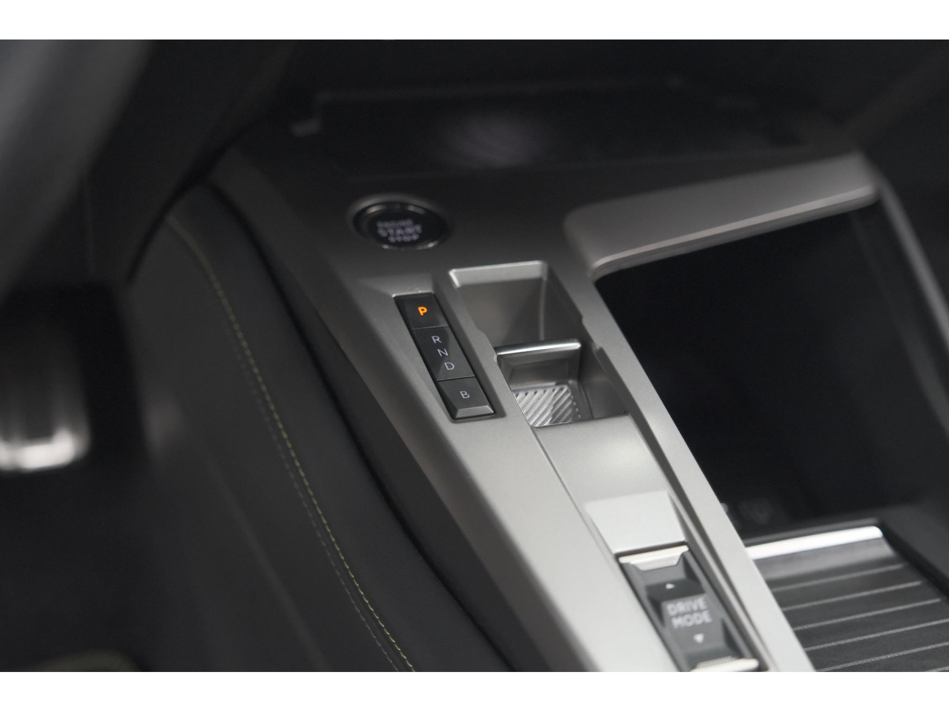 Peugeot 308 SW 1.6 Plug-in Hybrid 225 GT | FOCAL Audio | 360 Camera | Adaptieve Cruise Control | Apple Carplay | Voorruitverwarming