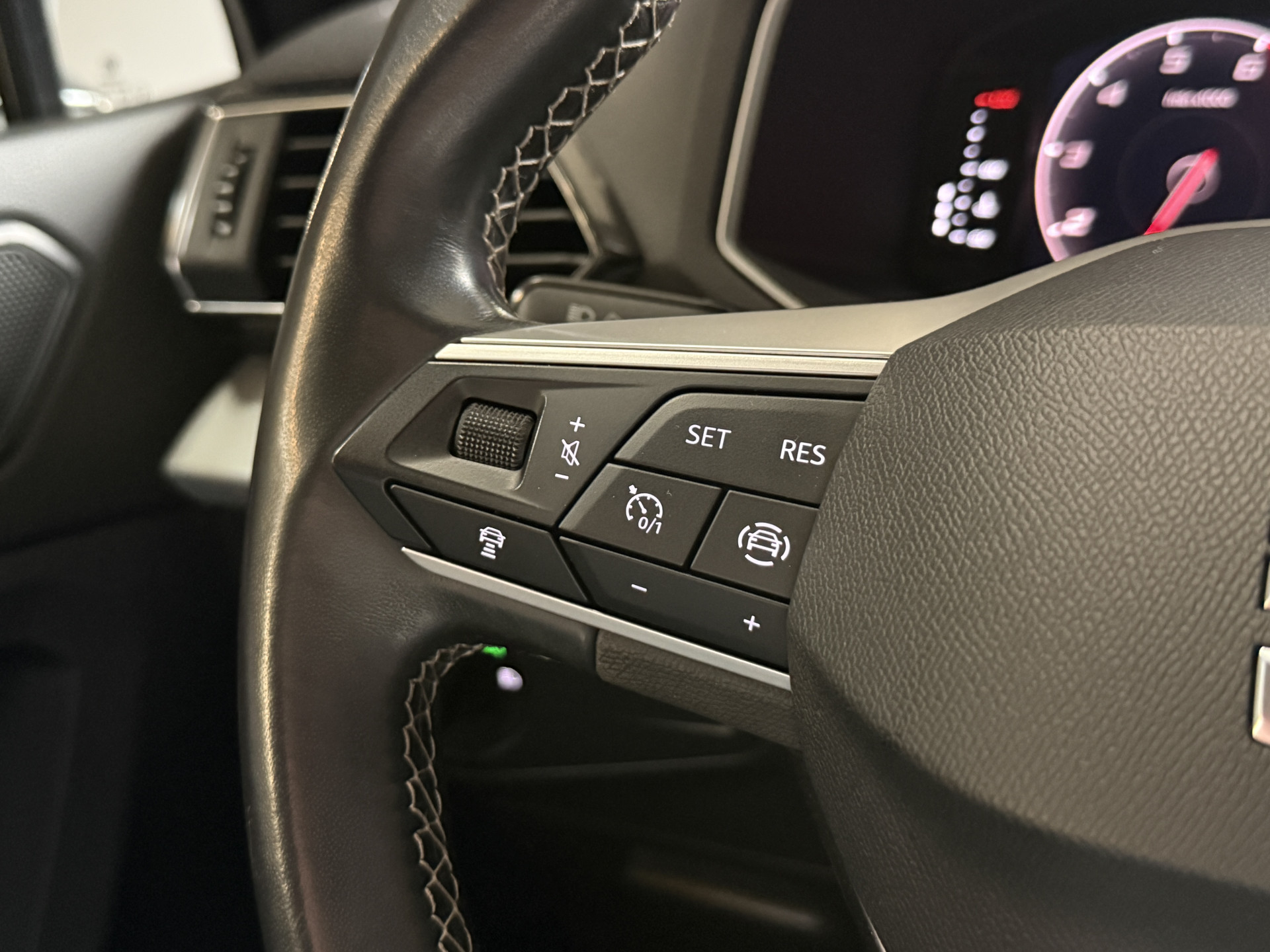 SEAT Tarraco 1.5 TSI Style Business Intense | Trekhaak | Camera | Carplay | ACC