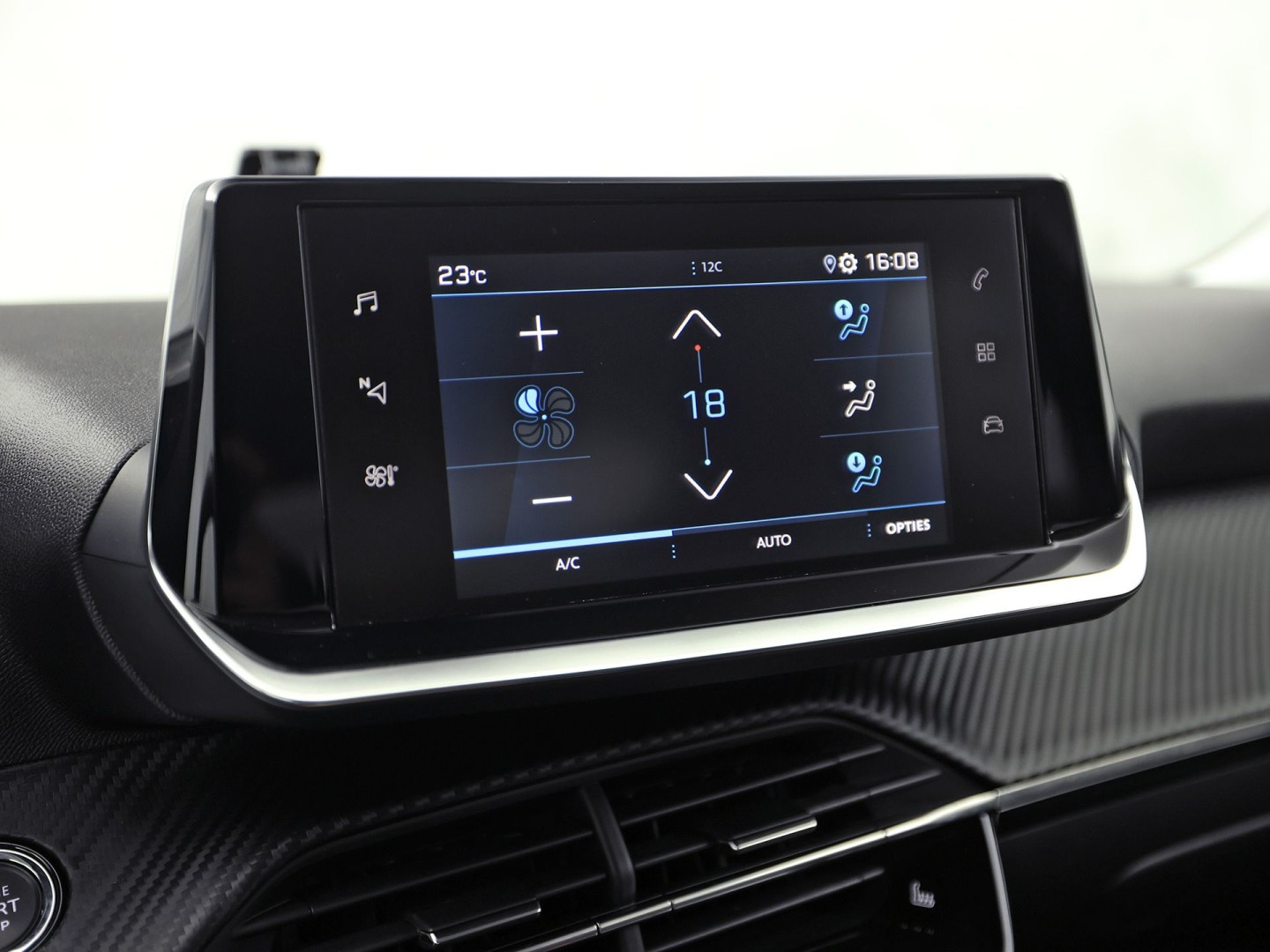 Peugeot 2008 1.2 PureTech Allure Sport Automaat VIRTUAL COCKPIT, APPLE CARPLAY, STOELVERWARMING, LEDER, SPORTSTOELEN, GETINT GLAS, ADAPTIVE CRUISE, NIEUWSTAAT)