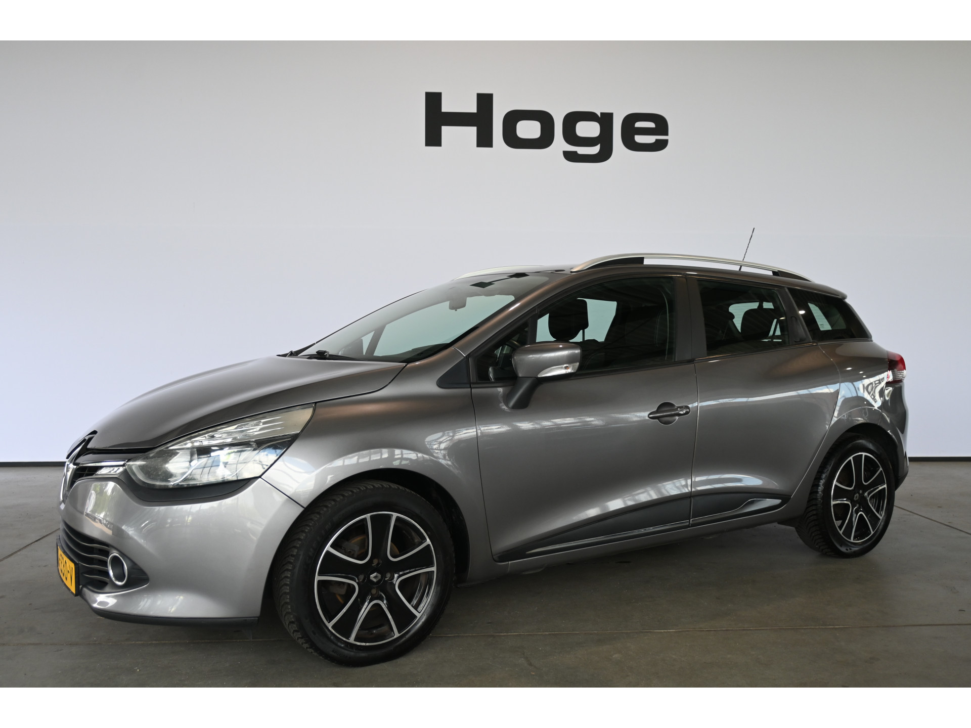 Renault Clio Estate 1.5 dCi ECO Dynamique Airco Navigatie Cruise control Lichtmetaal PDC Inruil Mogelijk!
