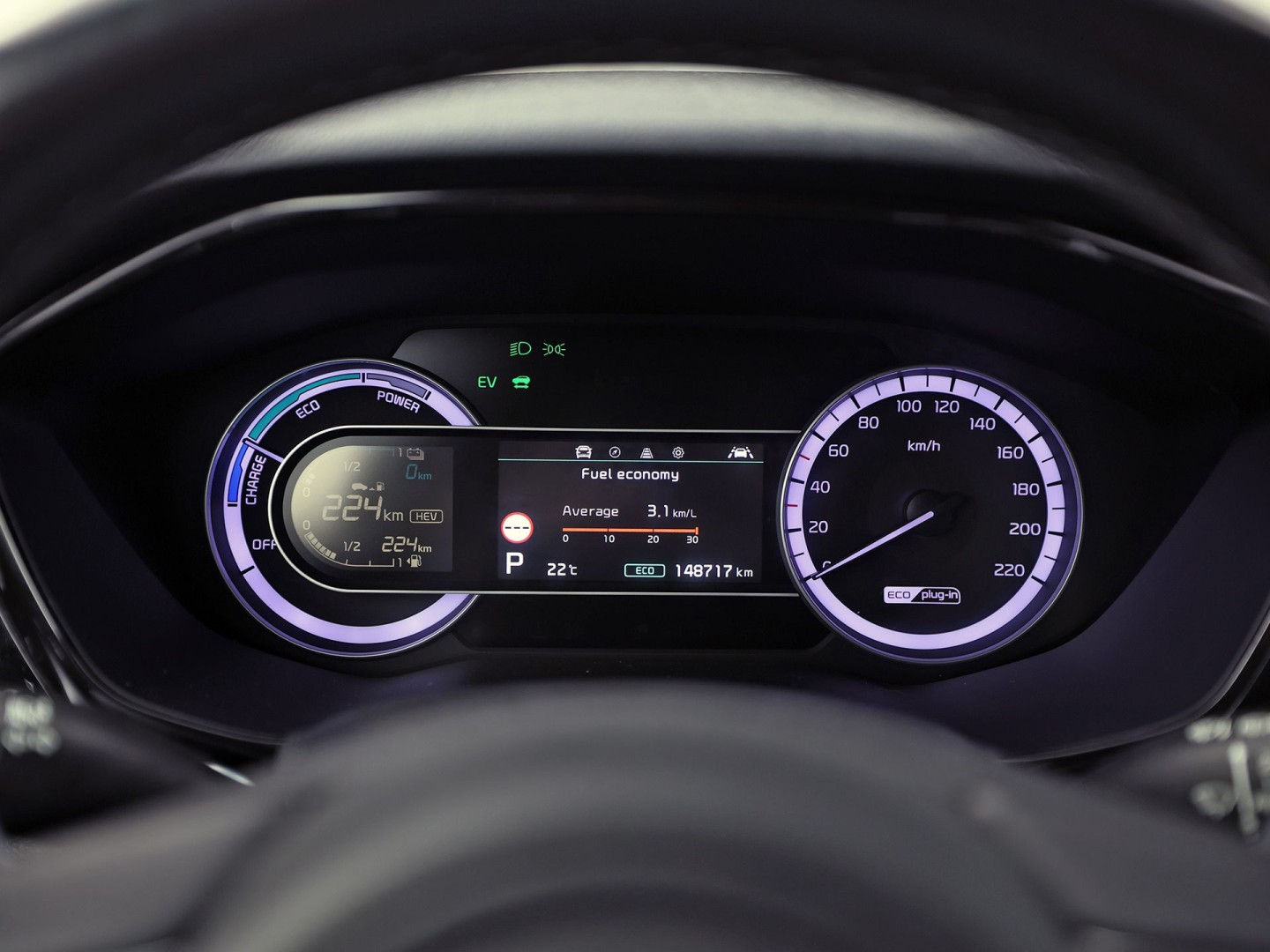 Kia Niro 1.6 GDi PHEV DynamicPlusLine Automaat (APPLE CARPLAY, GROOT NAVI, STUUR/STOELVERWARMING, CAMERA, TREKHAAK, SPORTSTOELEN, GETINT GLAS, ADAPTIVE CRUISE, NIEUWSTAAT)