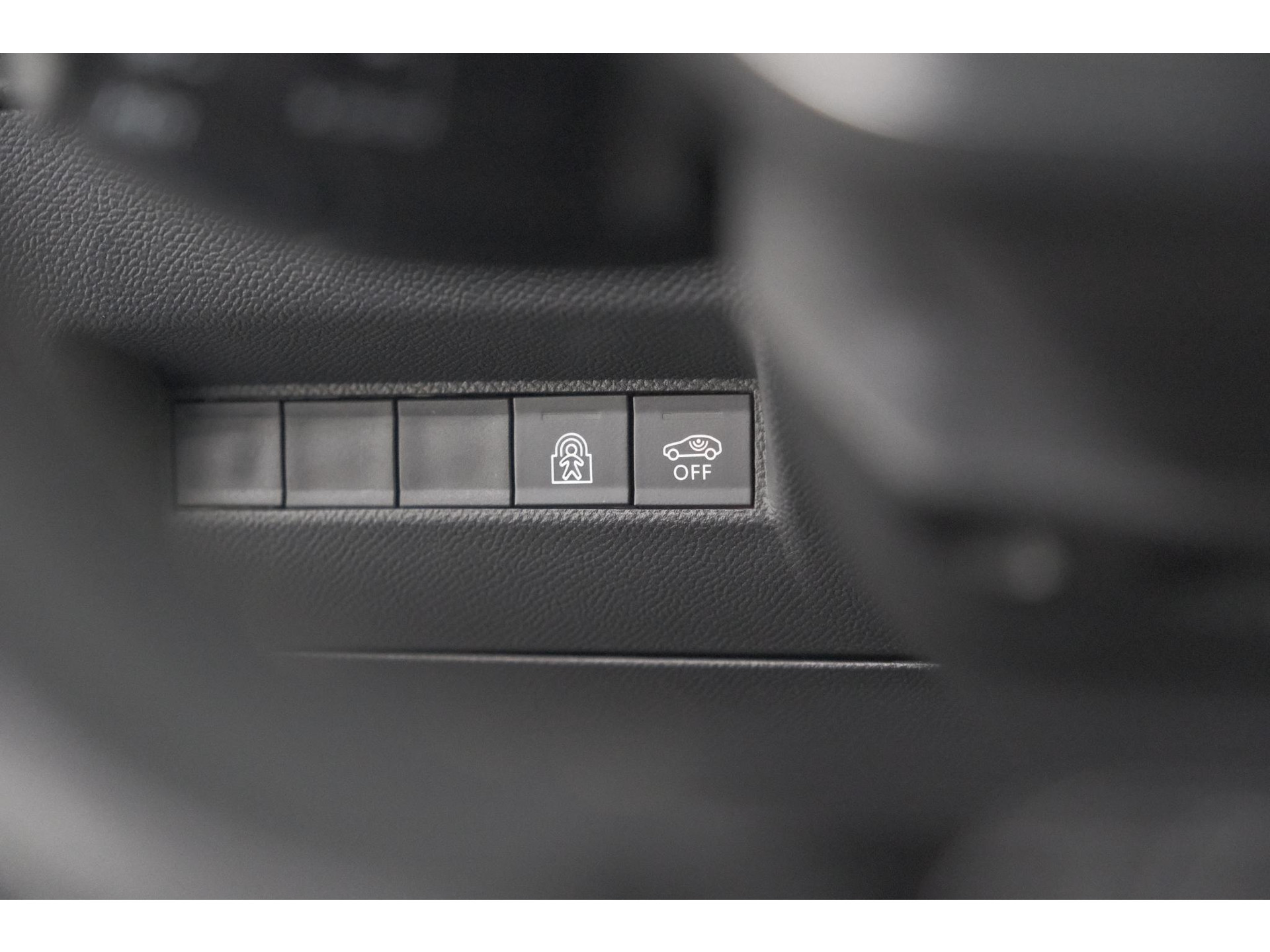 Peugeot 208 Hybrid 136 e-DCS6 GT | Camera | Apple Carplay & Android Auto | Parkeersensoren