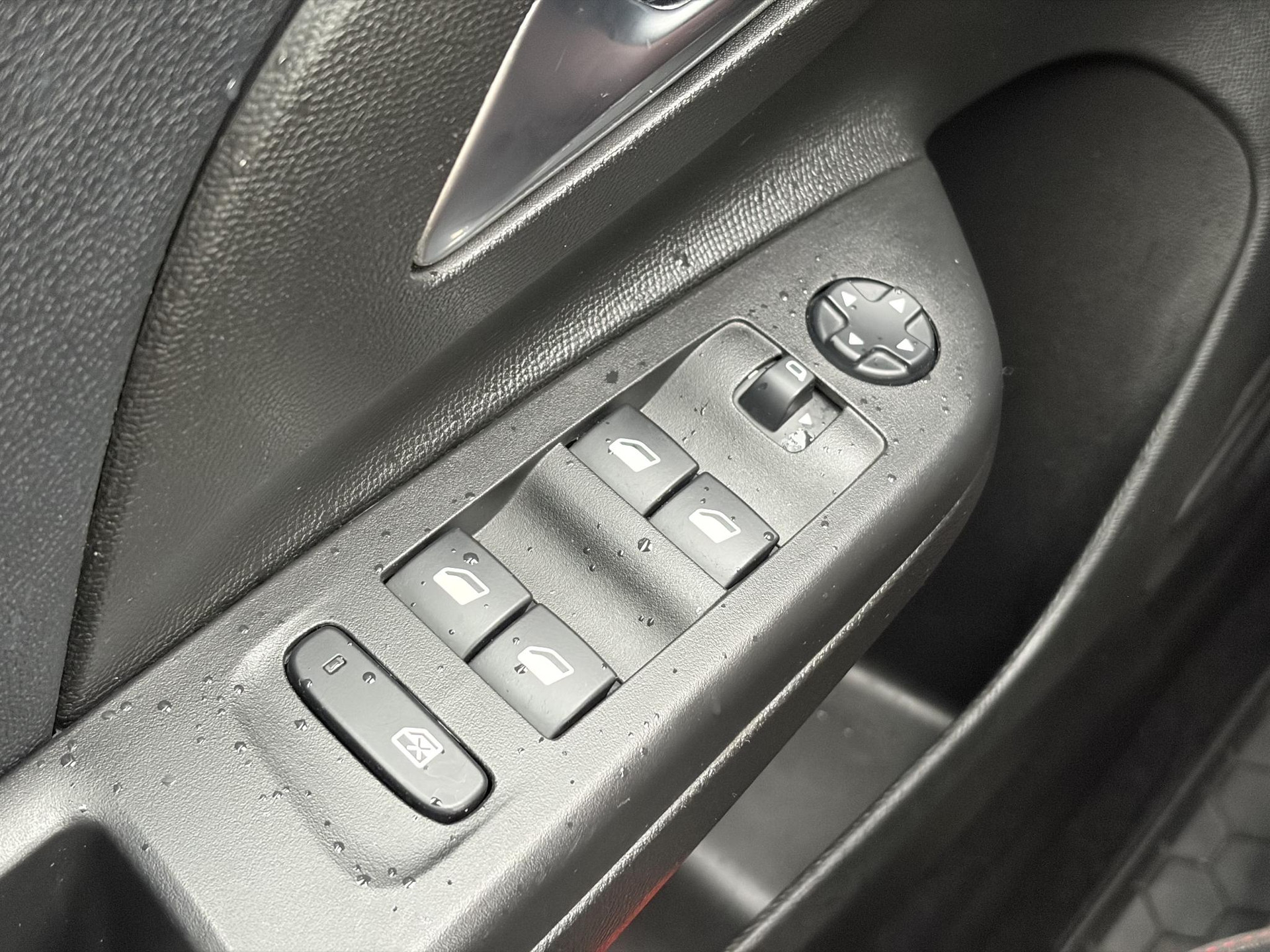 Opel Corsa 1.2 GS Line ✓D-riem vv in 2023✓Net beurt gehad✓2e Eigenaar✓102pk✓Dealer Onderhouden✓Carplay✓6 Bak✓Rijstrooksensor✓Clima✓Cruise✓Halfleder✓Lm velgen✓N.A.P✓Apk tot 08-2027