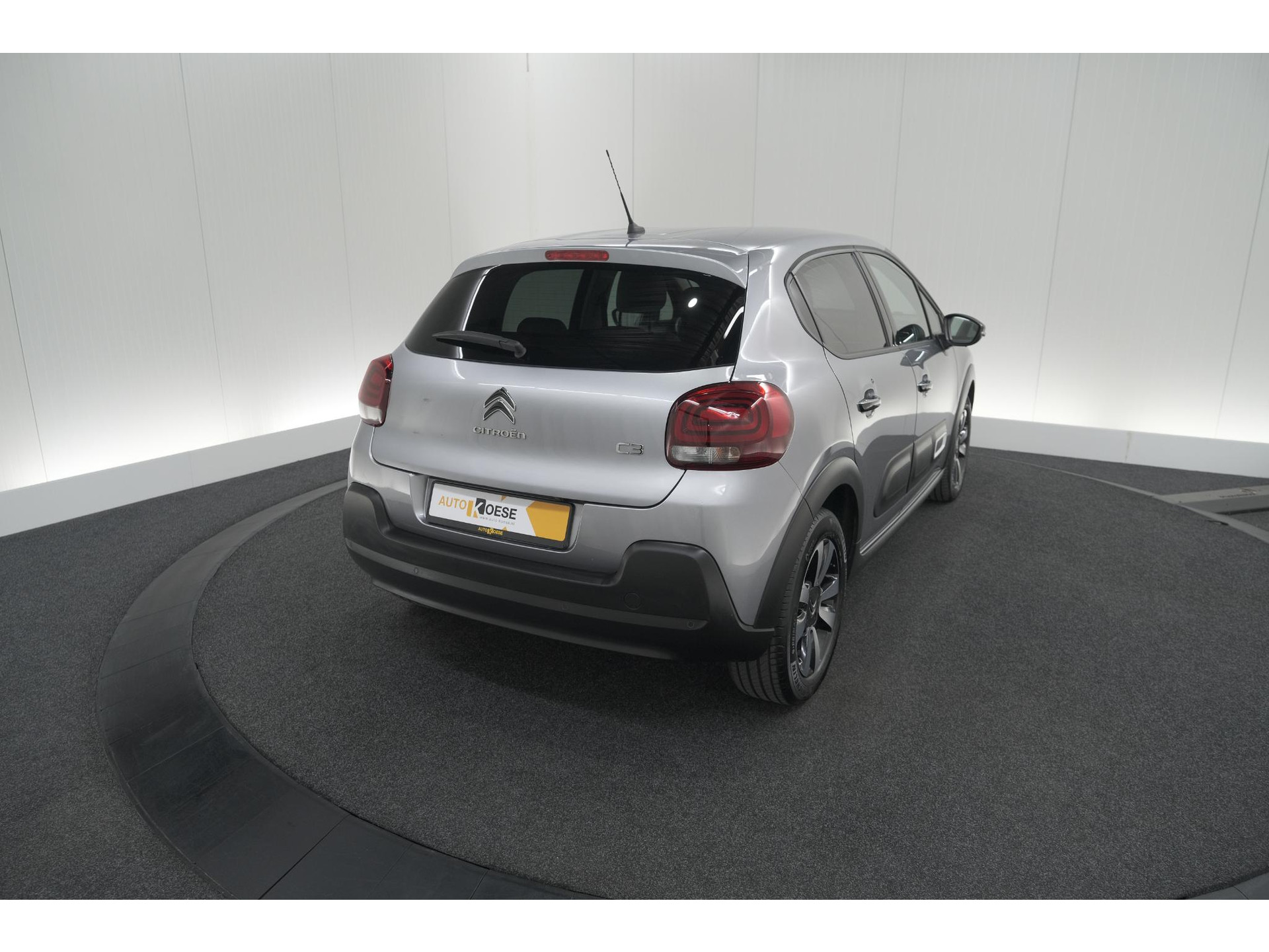 Citroen C3 PureTech 83 Max | Camera | Stoelverwarming | Navigatie | Parkeersensoren