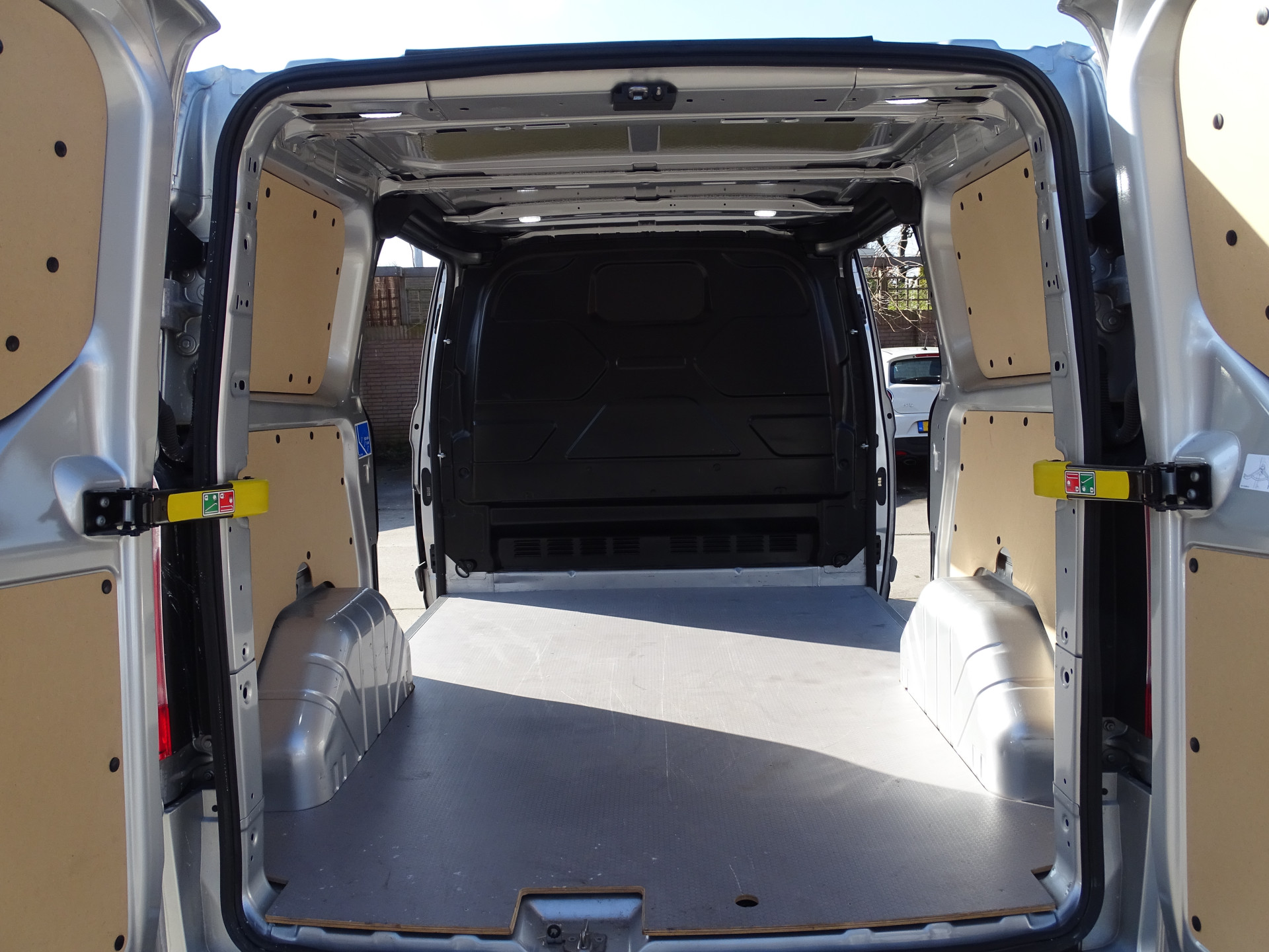 Ford Transit Custom 2.0 TDCI L1H1 Limited Automaat