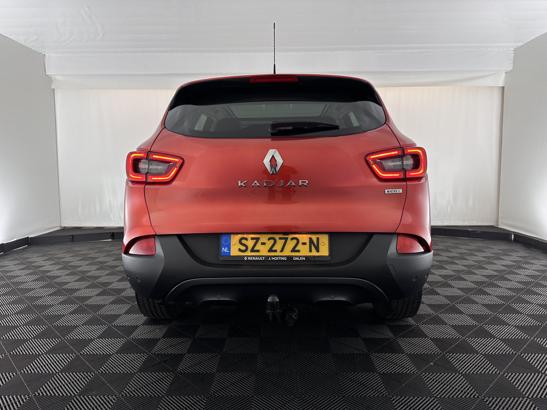 Renault Kadjar 1.5 dCi Bose Aut. *PANO | LEATHER-FABRIC | FULL-LED | BOSE-SOUND | BLINDSPOT | HEATED-COMFORTSEATS | KEYLESS | CAMERA | NAVI-FULLMAP | ECC | PDC | CRUISE | DAB | PRIVACY-GLASS | 19''ALU | TOWBAR*
