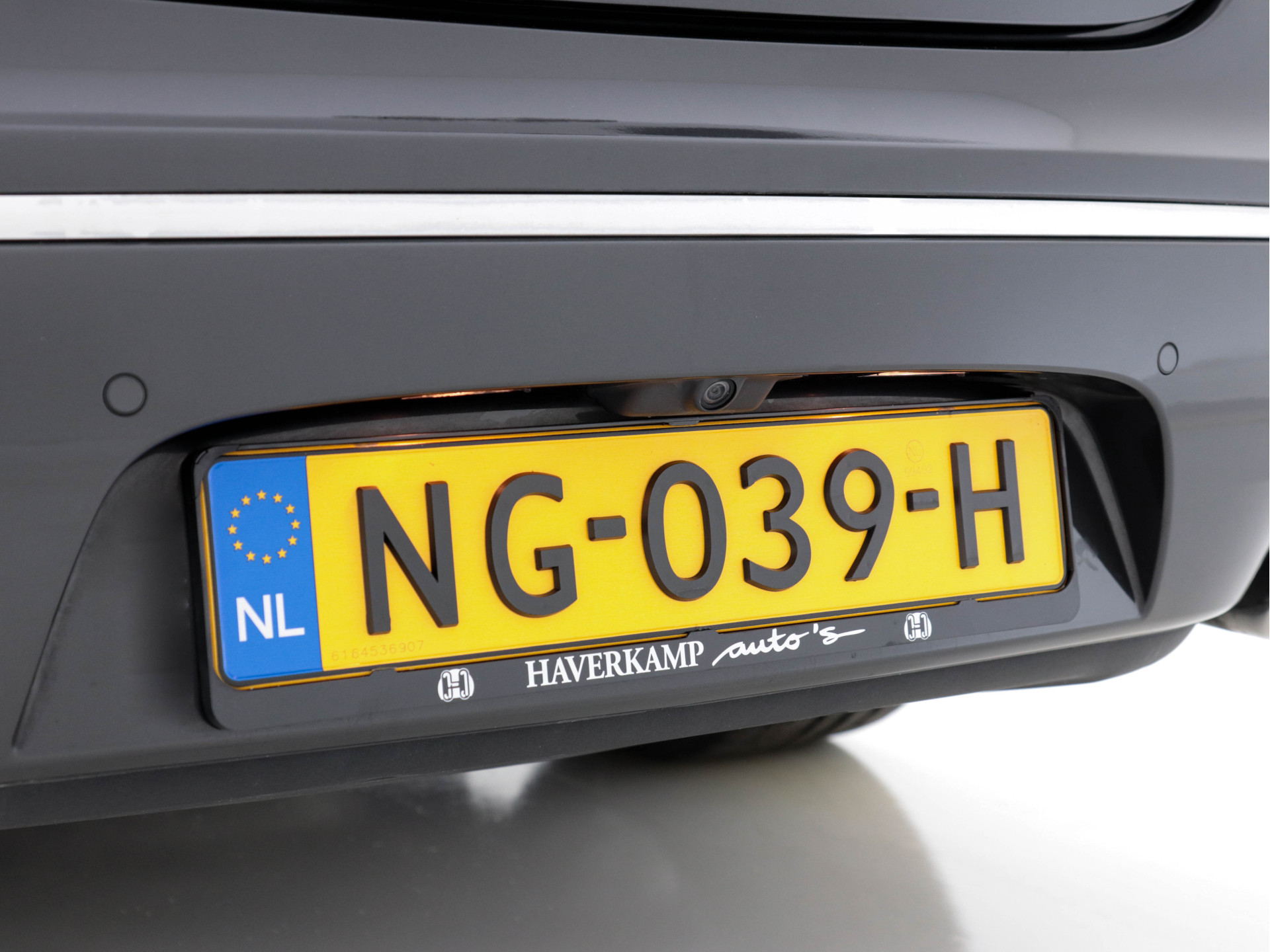 Jaguar XJ 3.0 V6D Portfolio Long (INCL-BTW) Aut. *PANO | LEATHER  | BI-XENON | MERIDIAN-AUDIO | MEMORY-PACK | KEYLESS | CAMERA | ECC | HEATED-COMFORTSEATS | PDC | NAVI-FULLMAP | SHIFT-PADDLES | CRUISE | 19"ALU*