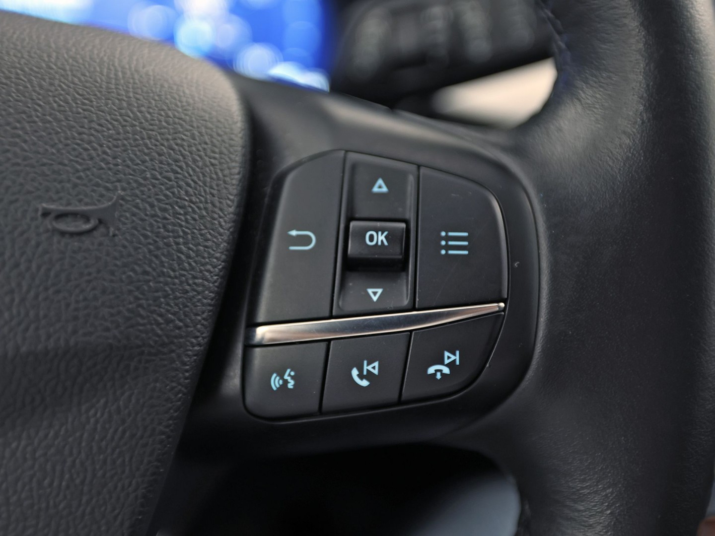 Ford Kuga 2.5 PHEV Titanium 225Pk Automaat (VIRTUAL COCKPIT, APPLE CARPLAY, GROOT NAVI, CAMERA, SPORTSTOELEN, KEYLESS, GETINT GLAS, LANE ASSIST, NIEUWSTAAT)