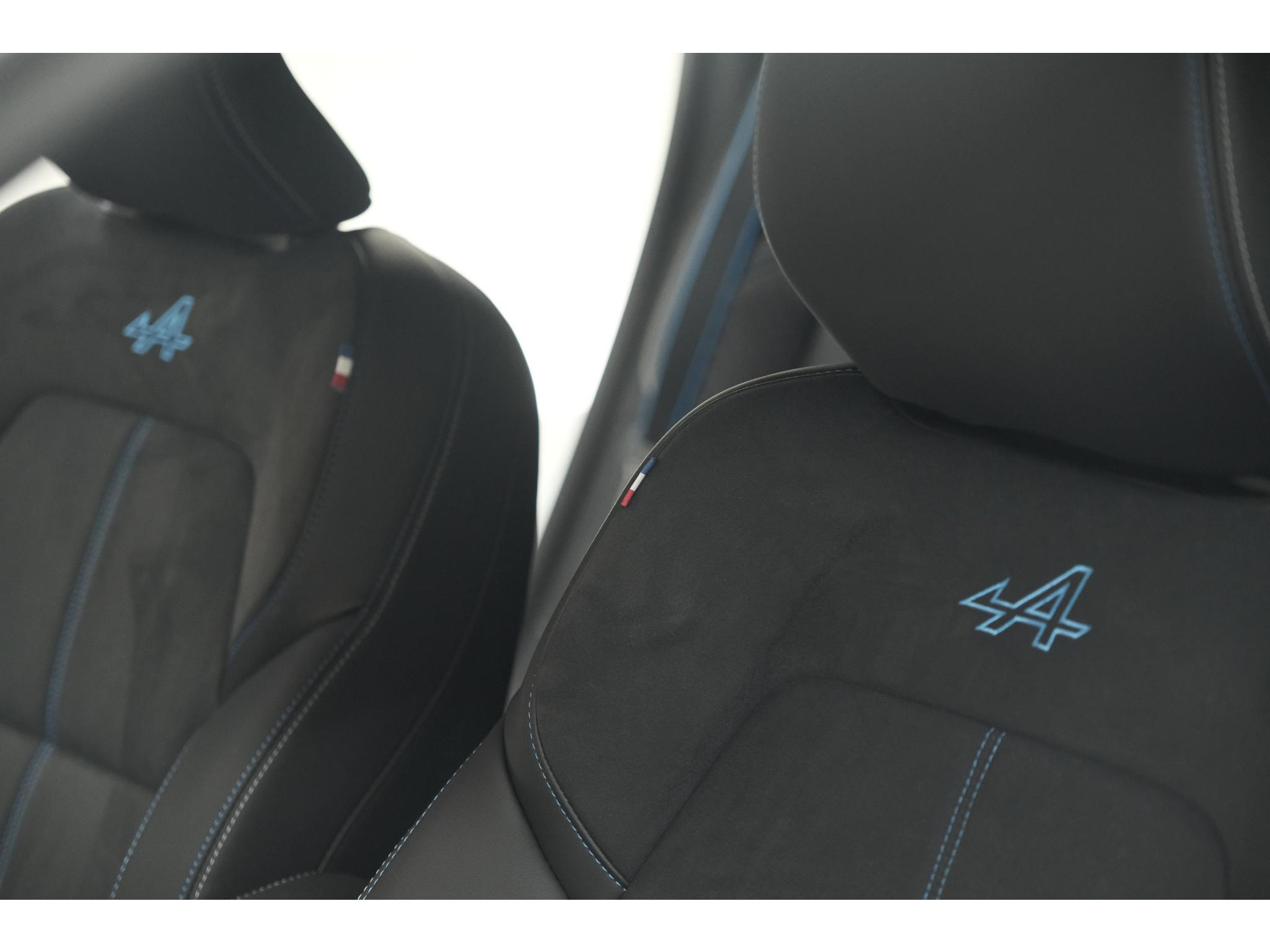 Renault Arkana 1.6 E-Tech hybrid 145 Esprit Alpine | 360 Camera | Adaptieve Cruise Control | Pack Winter | Dodehoekdetectie