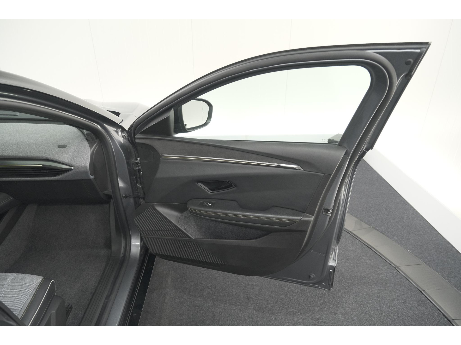 Renault Megane E-Tech EV40 Boost Charge Techno | SOH 95,5% | Camera | Apple Carplay | Parkeersensoren