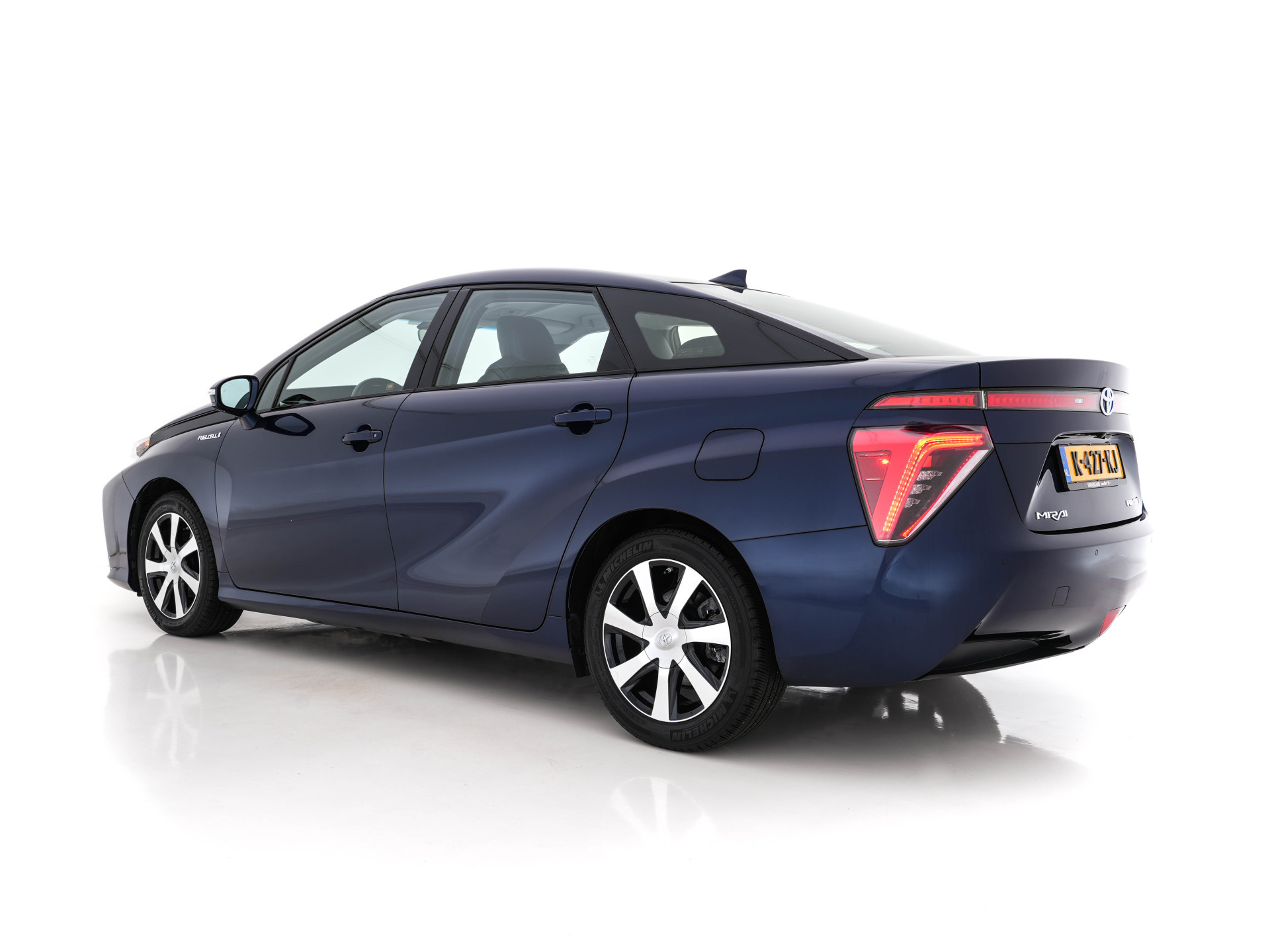 Toyota Mirai FCV Executive [ HYDROGEN ] Aut. *LEATHER | FULL-LED | JBL-SOUNDSYSTEM | CAMERA | KEYLESS | MEMORY-PACK | ADAPTIVE-CRUISE | BLIND-SPOT |  DAB | NAVI-FULLMAP | KEYLESS | DIGI-COCKPIT | COMFORTSEATS | LANE-ASSIST |