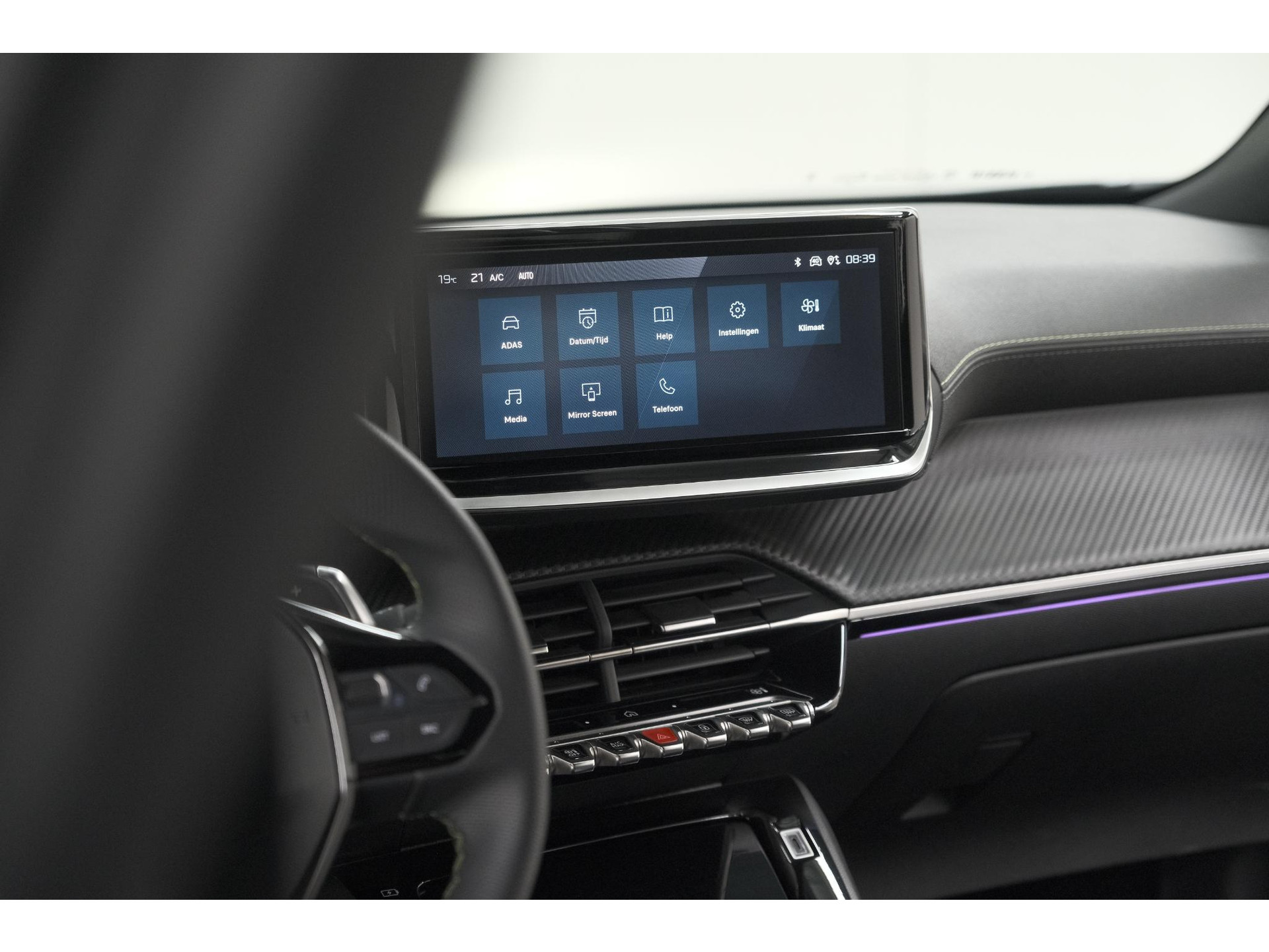 Peugeot 2008 Hybrid 145 e-DCS6 GT | Camera | Apple Carplay | Parkeersensoren