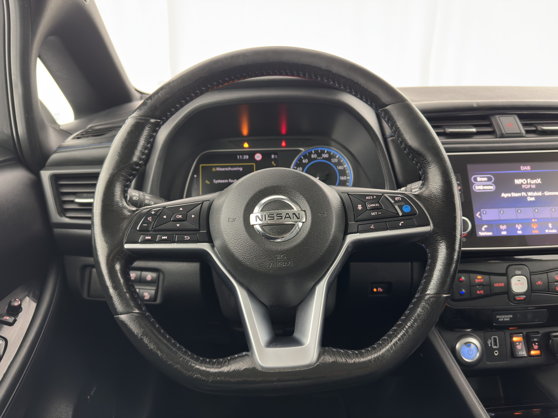 Nissan LEAF Tekna 40 kWh (SOH-83%) (INCL-BTW) *Aut.*LEATHER | FULL-LED | BOSE-AUDIO | TOPVIEW | DAB | KEYLESS | NAVI-FULLMAP | DAB | HEATED-COMFORTSEATS | PRIVACY-GLASS | ADAPTIVE-CRUISE | 17''ALU*