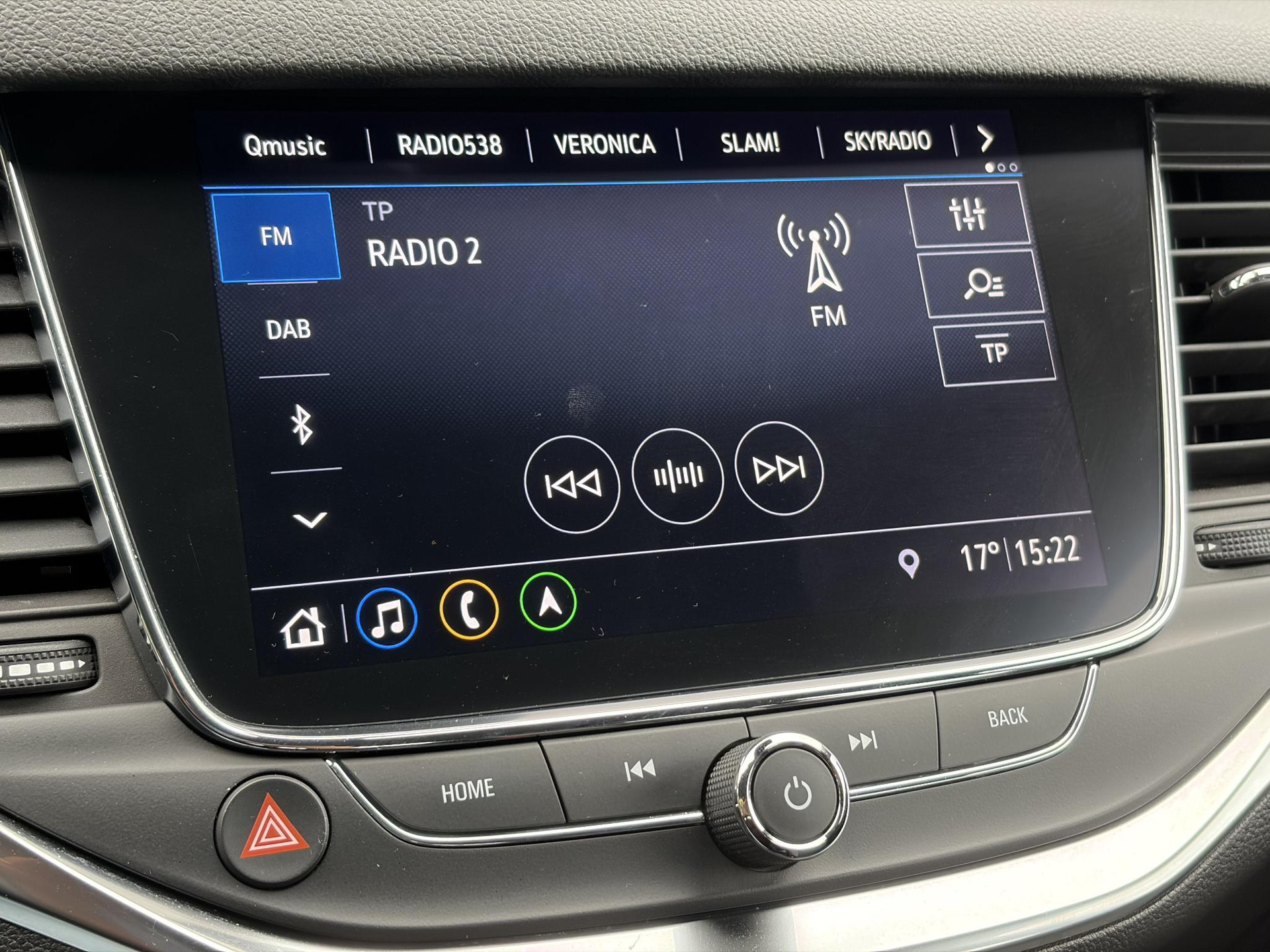 Opel Astra 1.2 Business Elegance 2e Eigenaar l Navi l Camera l Carplay l Keyless l Trekhaak l 110pk l Pdc V+A l Halfleder l 6 Bak l N.A.P l | Lm velgen l Rijstrooksensor l Apk tot 07-2027
