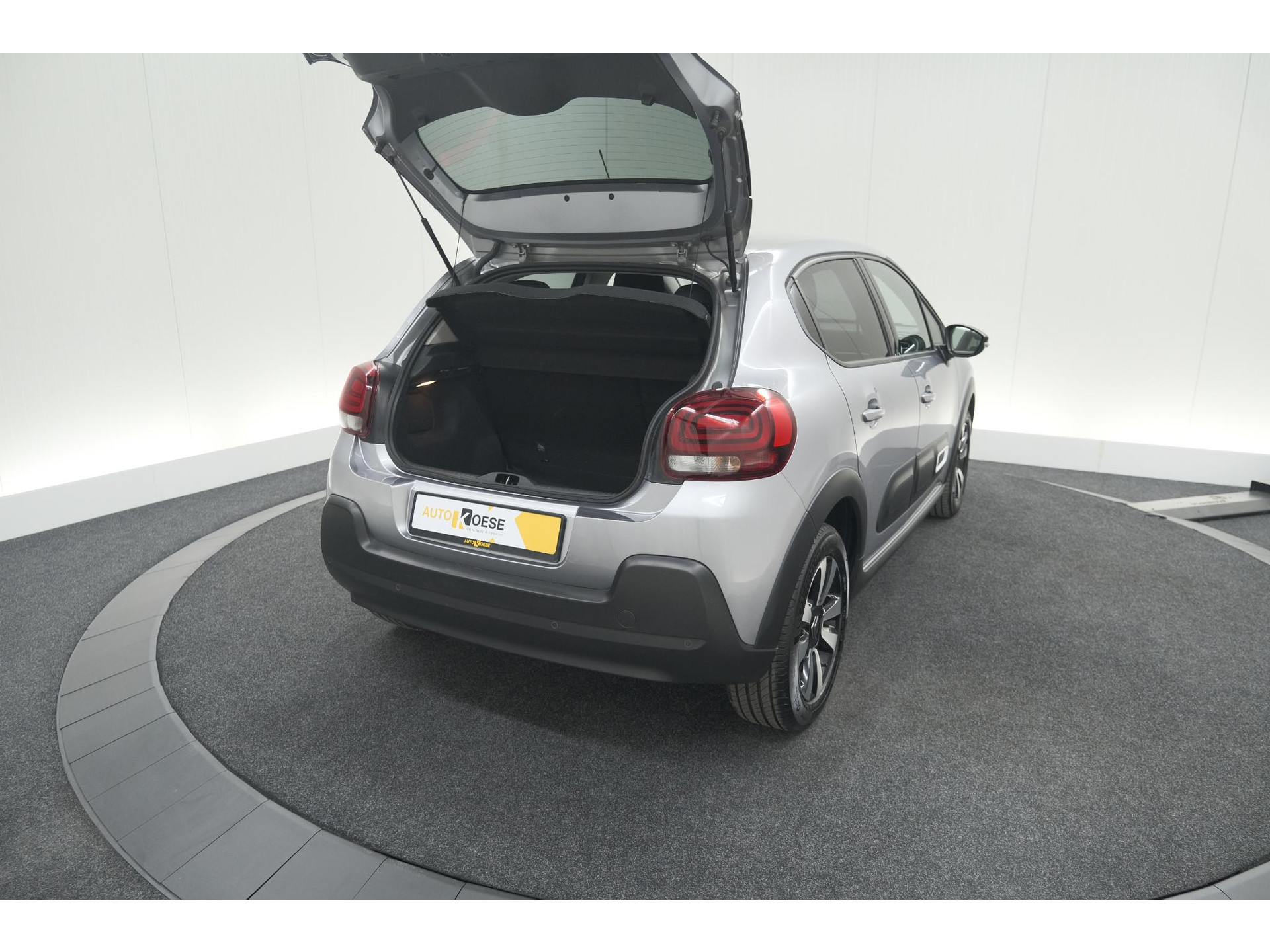 Citroen C3 PureTech 110 EAT6 Max | Apple Carplay | Parkeersensoren | Climate Control | 16 Inch Lichtmetalen Velgen