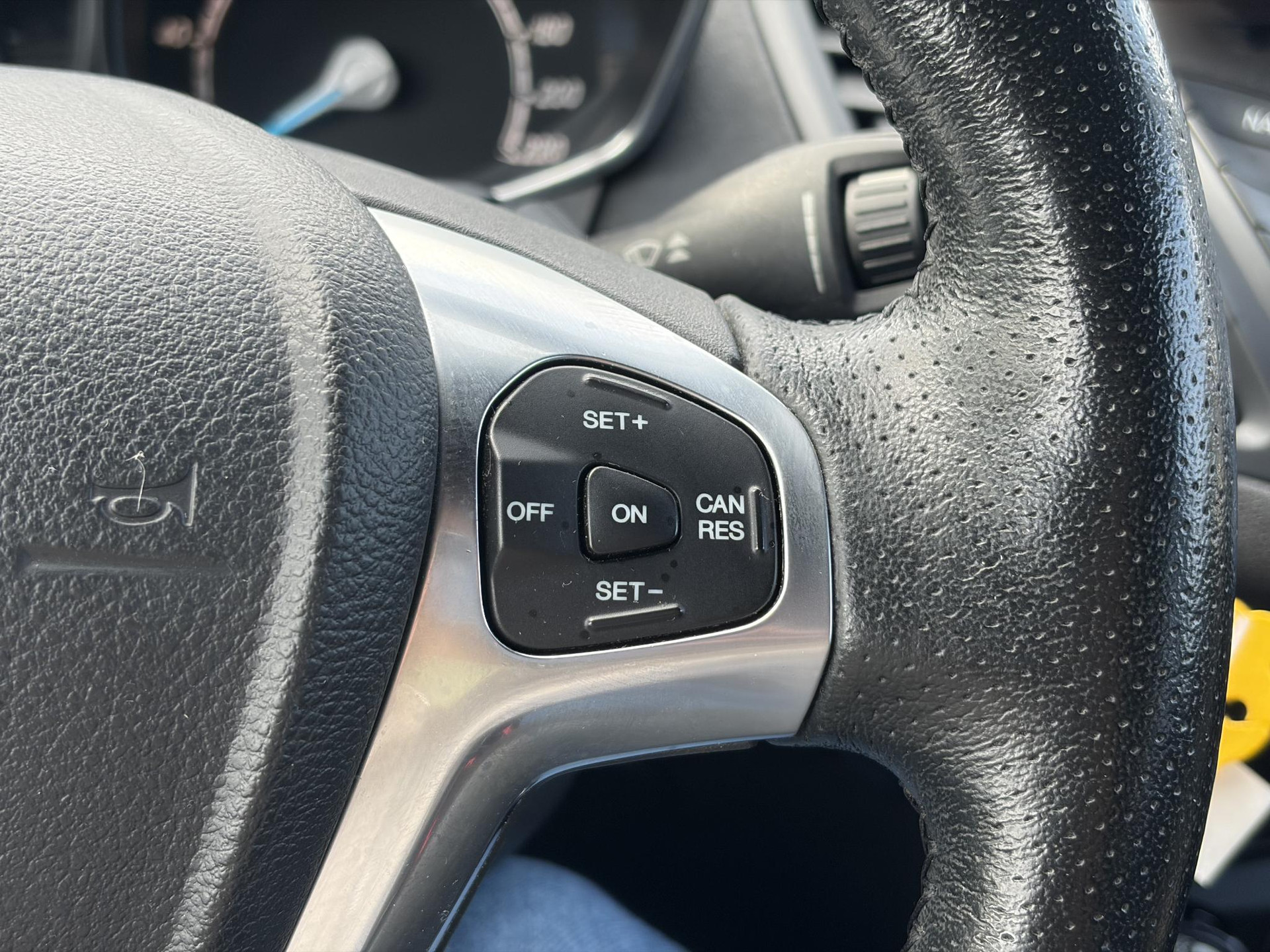 Ford Fiesta 1.0 EcoBoost ST Line 102pk l Navi l 2e Eigenaar l Airco l Cruisel 5 Deurs l  Pdc l 17''Lm velgen l Recent beurt gehad l Bj 12-2016 l N.A.P l Apk tot 01-2027