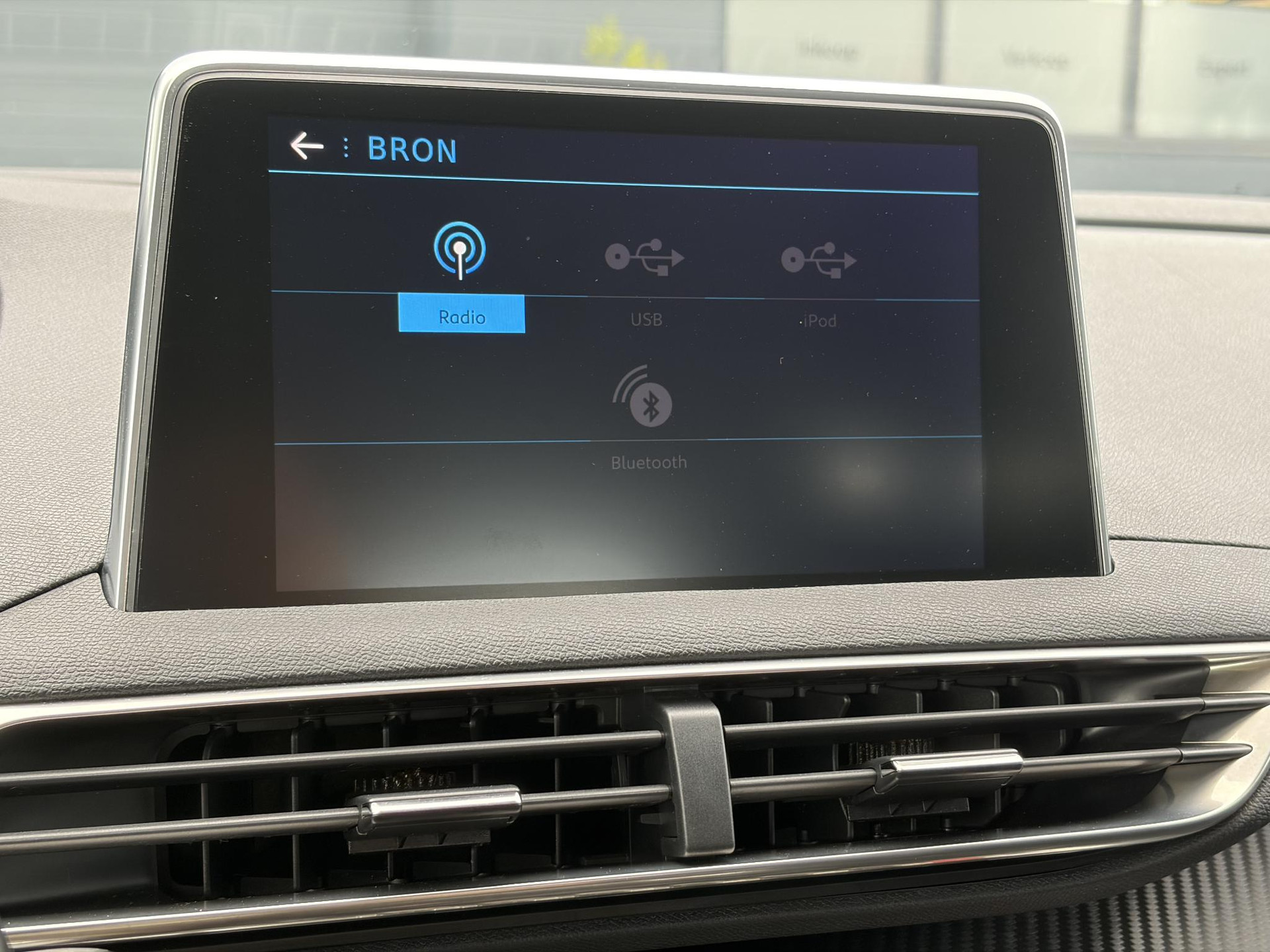 Peugeot 5008 1.2 PureTech Active 1e Eigenaar,D-riem 12-2023,Trekhaak,7 Persoons,6 Bak,Carplay,Clima,Cruise,131pk,Pdc,Dealer Onderhouden,N.A.P,Apk tot 05-2027