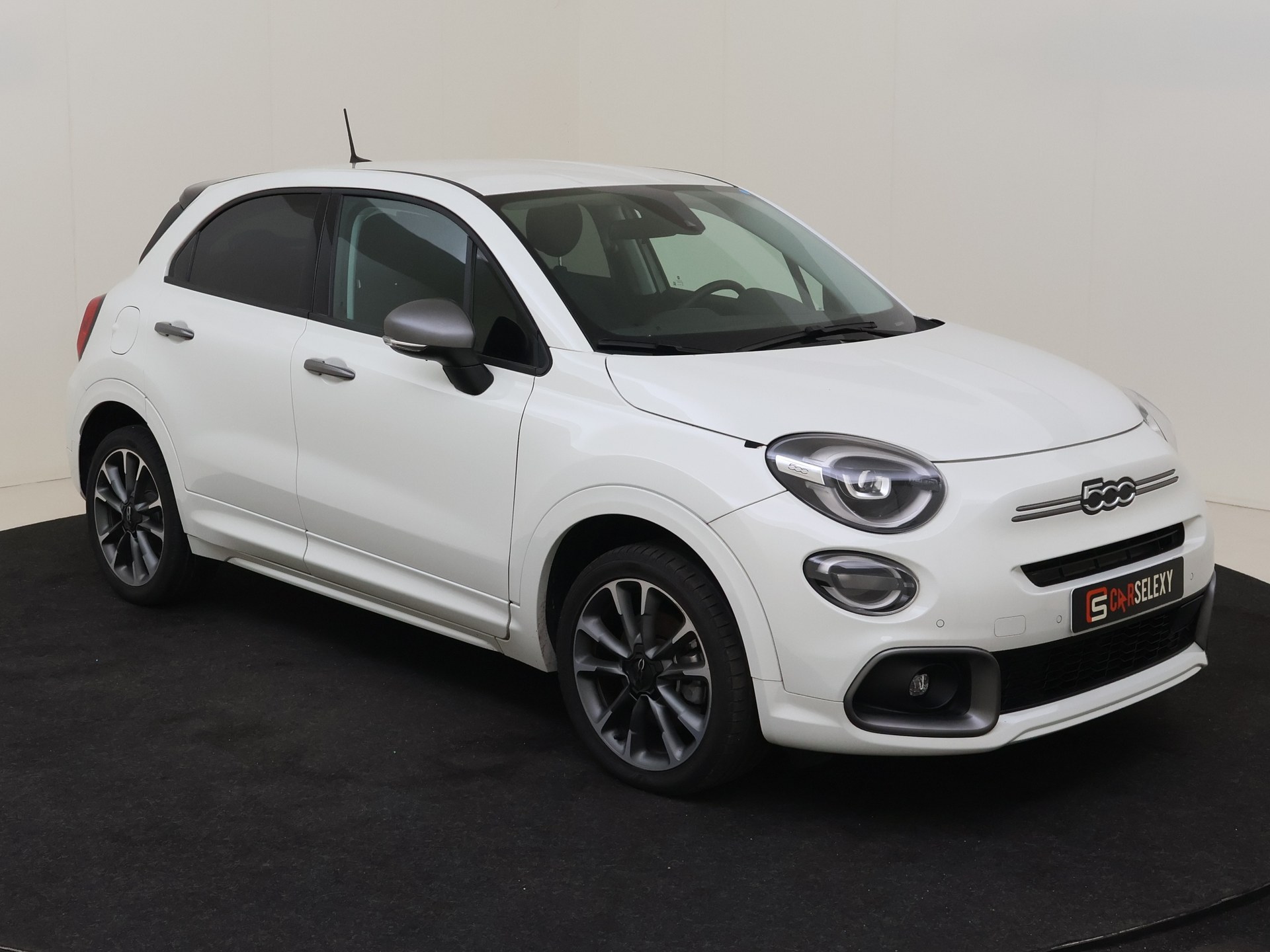 Fiat 500 X 1.5 Hybrid Sport | CAMERA | NAVI | CARPLAY | CLIMAT CONTROL | PARK. SENSOREN V+A | Carselexy