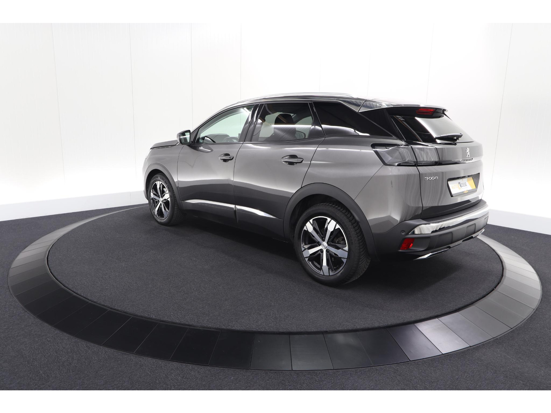 Peugeot 3008 PureTech 130 EAT8 Allure | Camera | Adaptieve Cruise Control | Elektrische Kofferklep