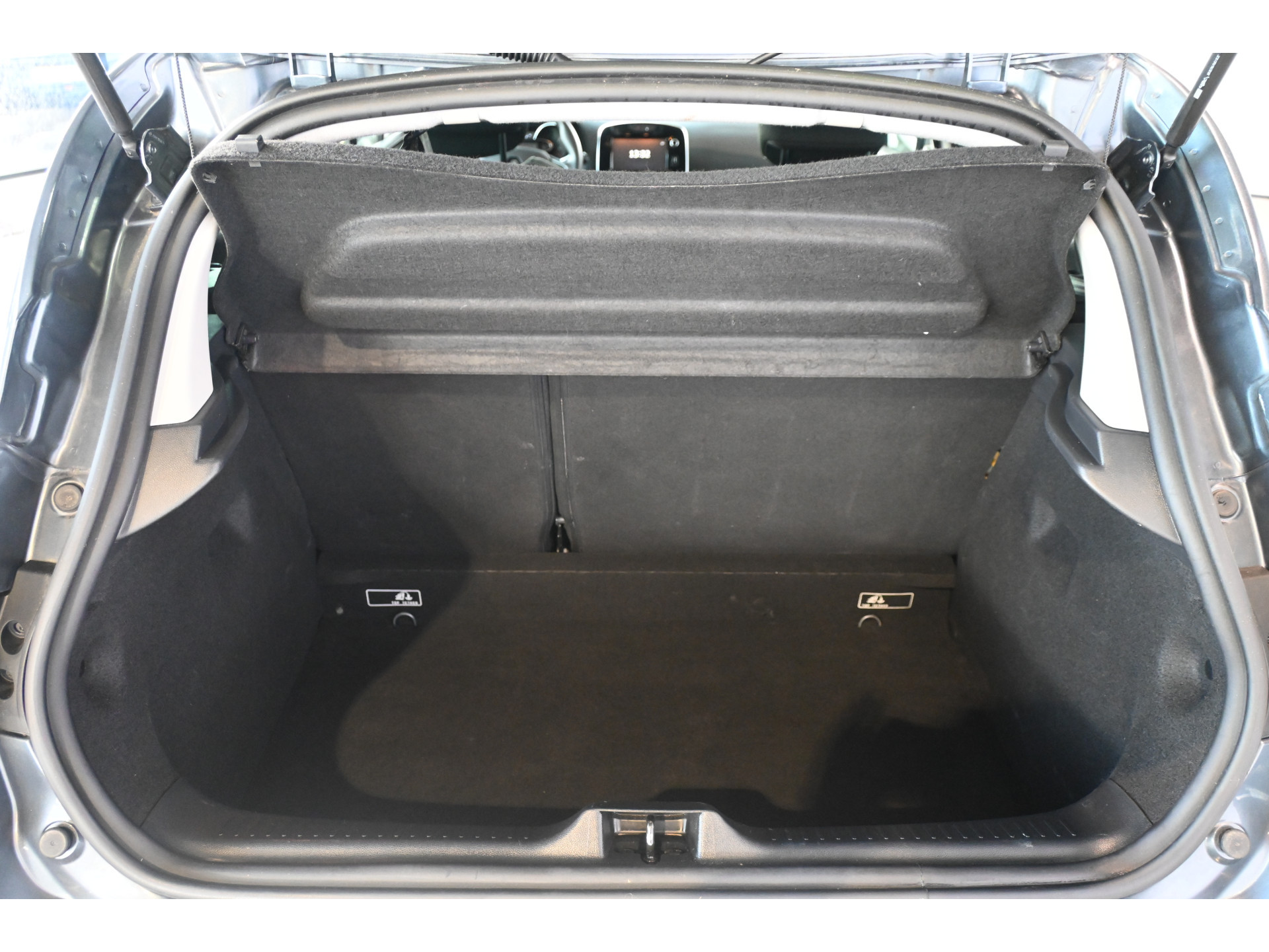 Renault Clio 1.5 dCi Limited Airco LED Navigatie Goed Onderhouden! Rijklaarprijs! Inruil Mogelijk!