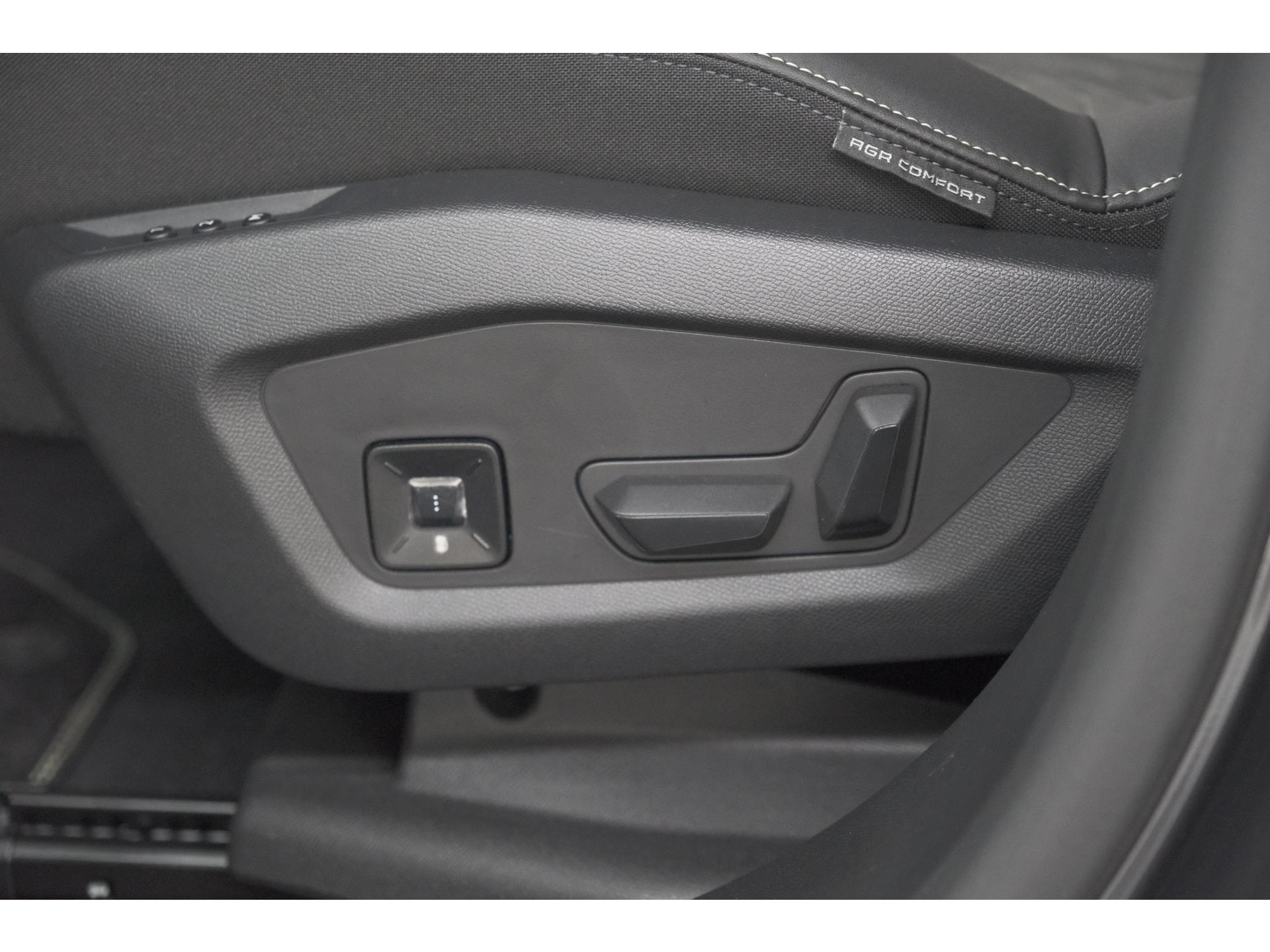 Peugeot 3008 1.2 Hybrid 136 GT | 360 Camera | Adaptieve Cruise Control | Stoelen Pakket | Elektrische Kofferklep
