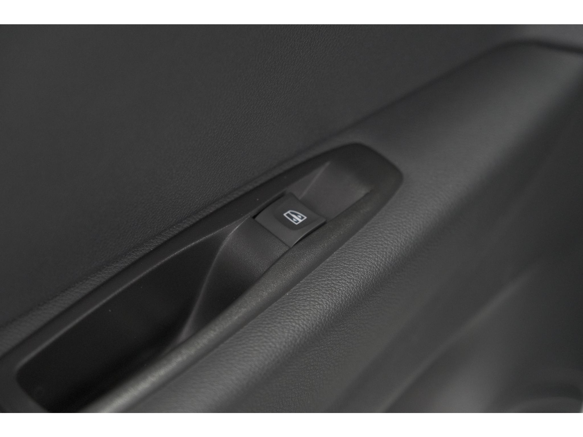 Renault Captur TCe 150 EDC S-Version | Trekhaak| Camera | Dodehoekdetectie | Navigatie