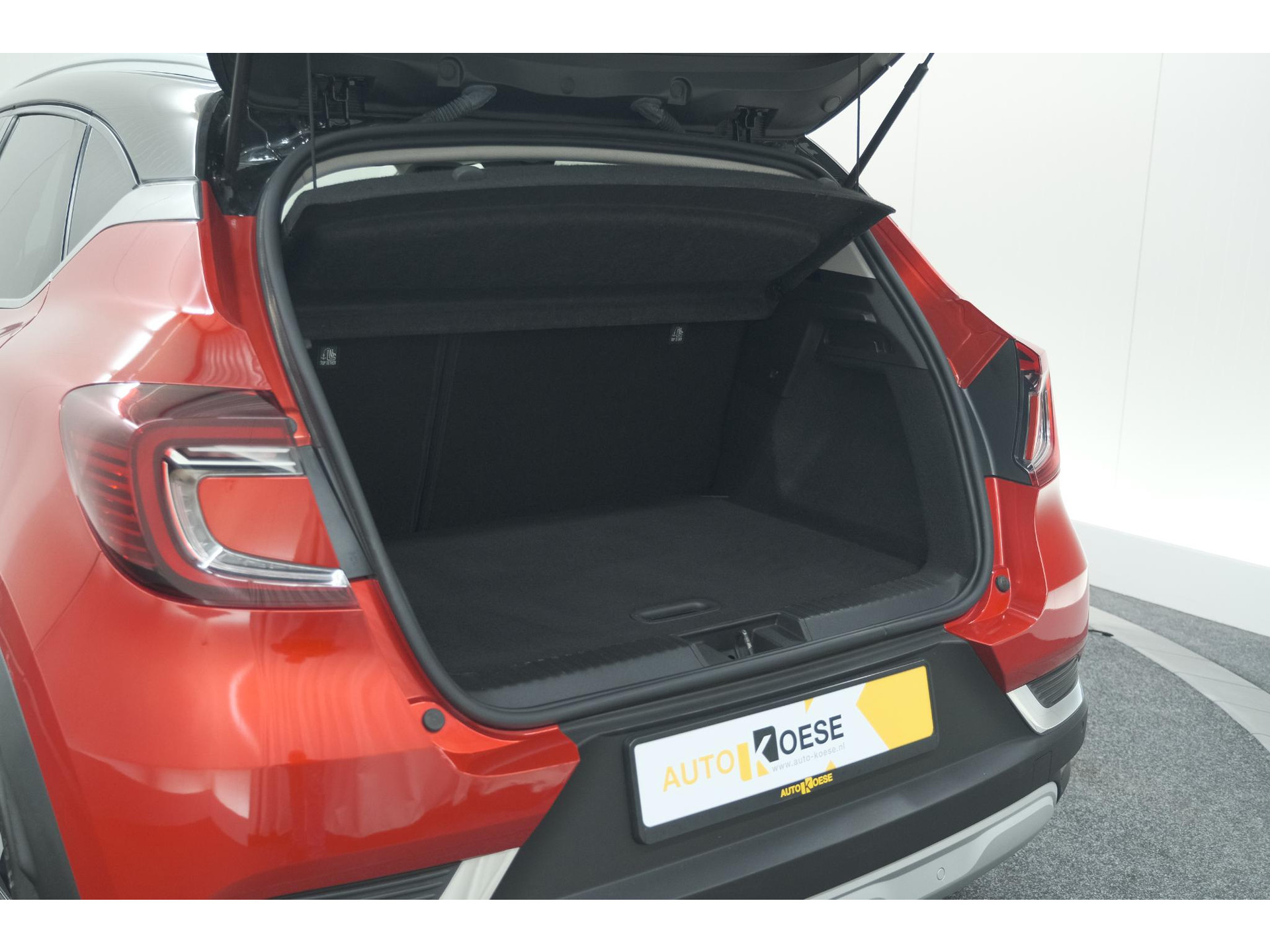 Renault Captur TCe 90 Techno | 360 Camera | 9.3 Inch Grootscherm | Apple Carplay | Navigatie