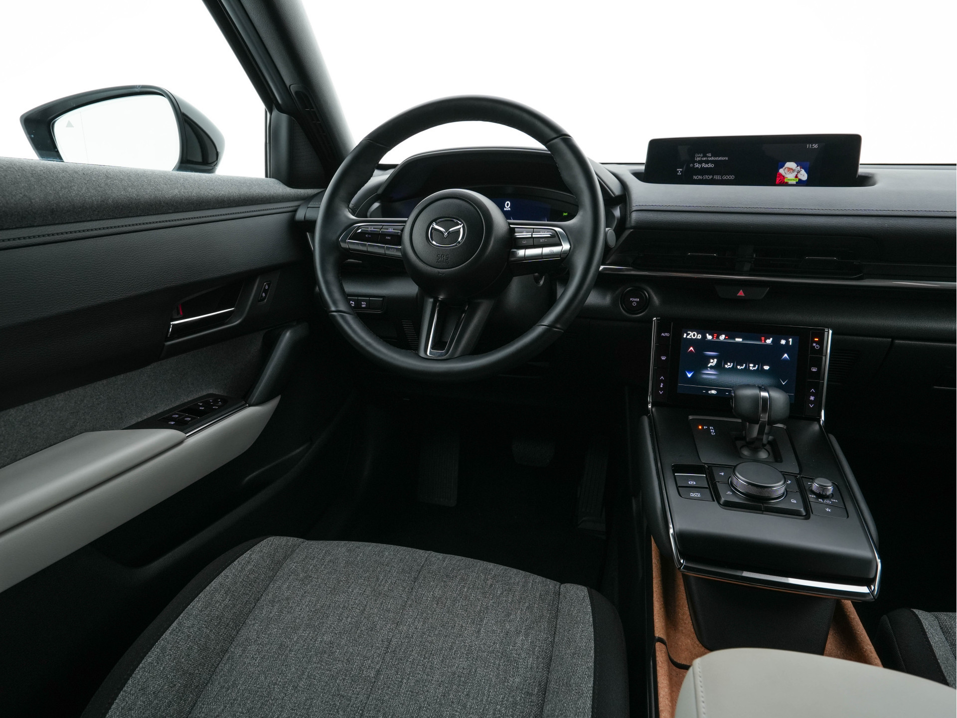 Mazda MX-30 e-SkyActiv EV 145 Advantage 36 kWh ( Fase-3 ) {SOH-100%} Aut. *HEAD-UP | ADAPTIVE-CRUISE | BLIND-SPOT | FULL-LED | HEATED-COMFORTSEATS | CAMERA | KEYLESS | DAB+ | DIGI-COCKPIT | SHIFT-PADDLES | NAVI-FULLMAP | ECC | PRIVACY-GLASS | PDC | 18''AL