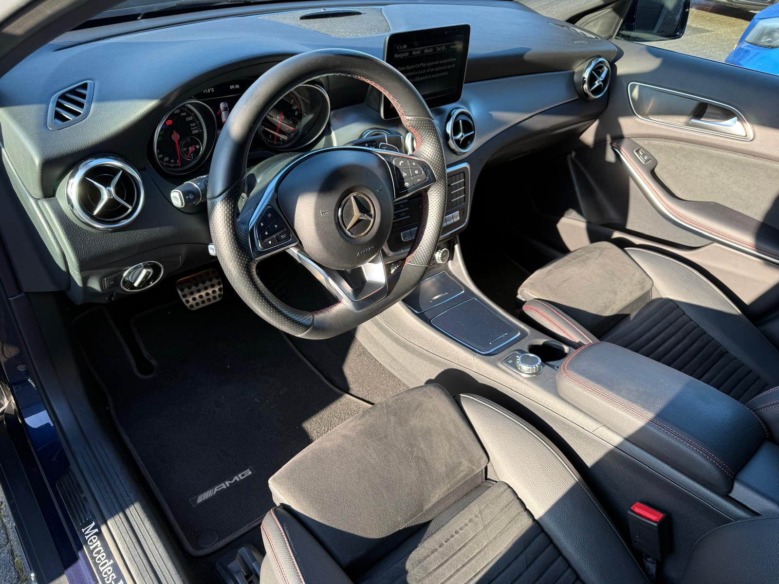 Mercedes-Benz GLA-klasse 180 Business Solution AMG | 2E EIGENAAR | 3/6/12MND GARANTIE | LED | CARPLAY | CRUISE | AUTOMAAT | STOELVERWARMING |