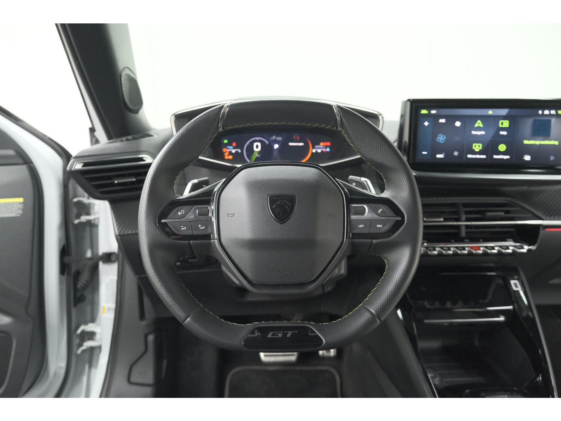 Peugeot 2008 PureTech 130 EAT8 GT | Camera | Apple Carplay | Parkeersensoren | 17 Inch Lichtmetalen Velgen
