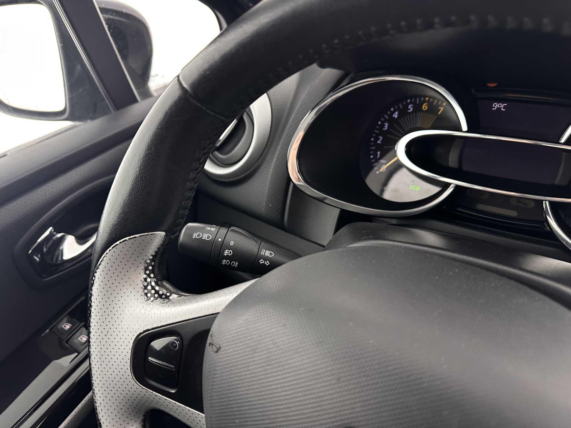 Renault Clio Estate 0.9 TCe Expression *NAVI-FULLMAP | COMFORTSEATS | AIRCO | CRUISE | PDC | TOWBAR | 16''ALU *