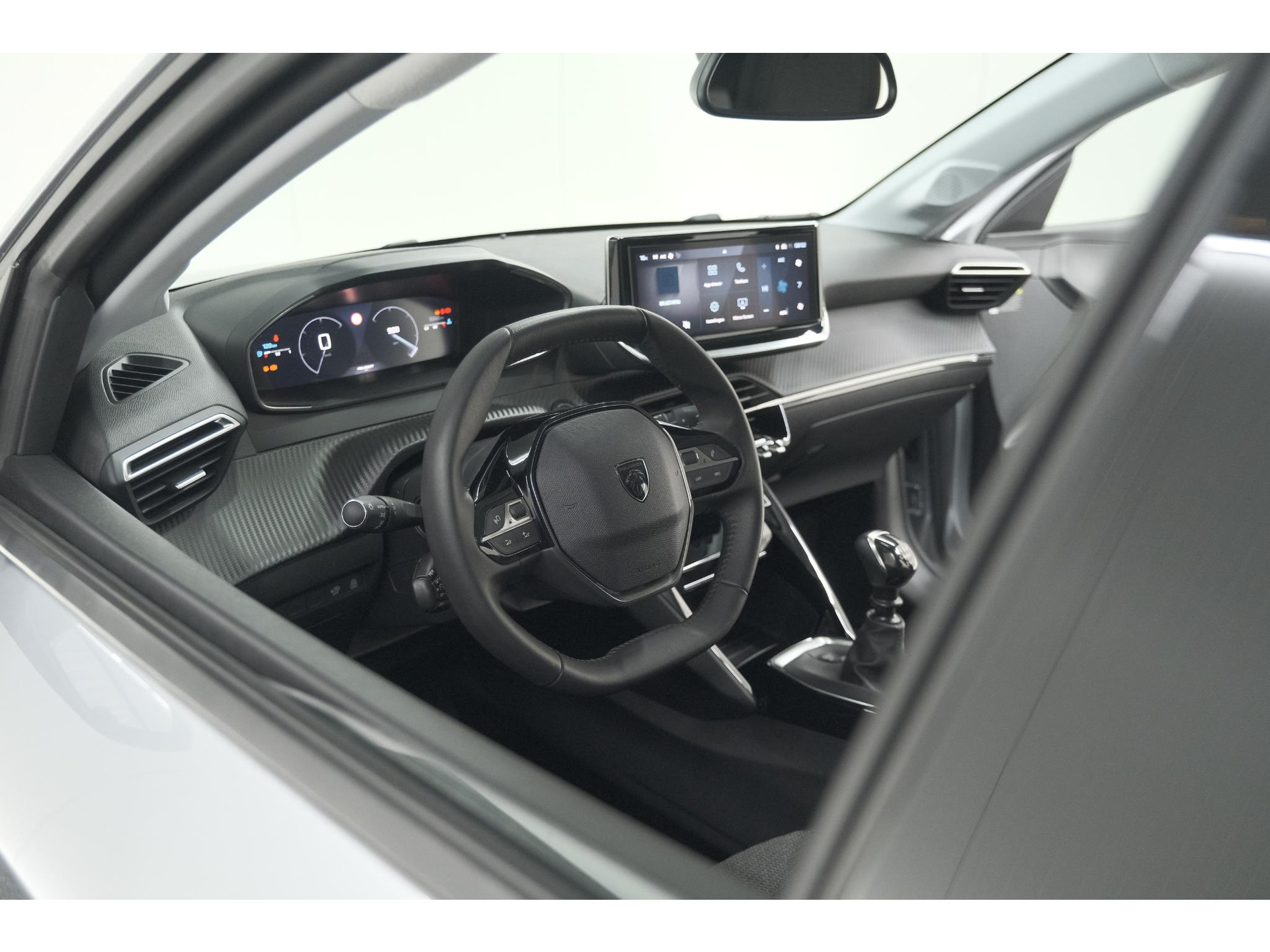 Peugeot 208 PureTech 100 Allure Pack | NIEUW MODEL | Apple CarPlay | Parkeersensoren | Climate Control