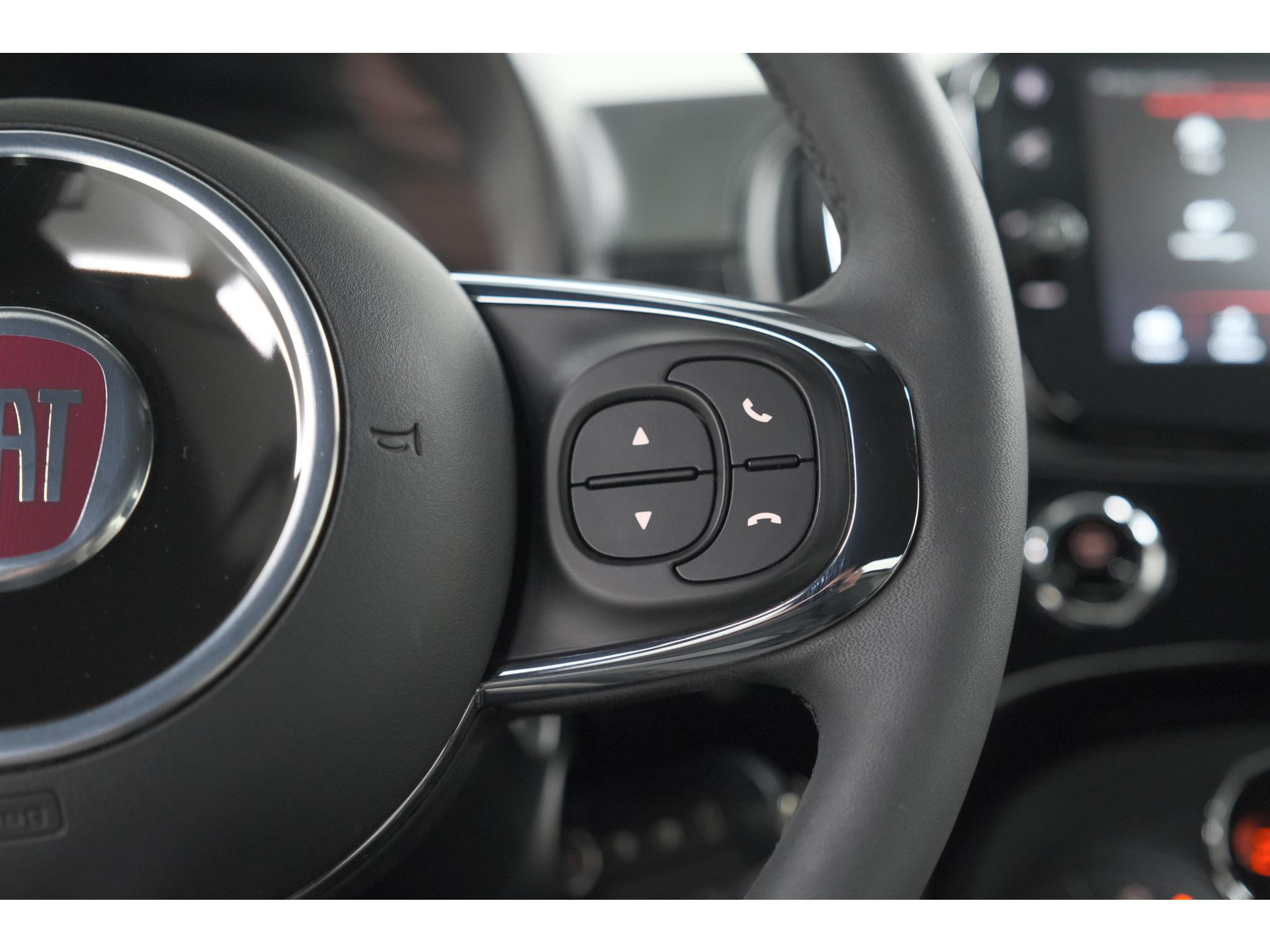 Fiat 500 C 1.0 Hybrid Dolcevita | Elektrisch Vouwdak | Apple Carplay | Parkeersensoren | Climate Control