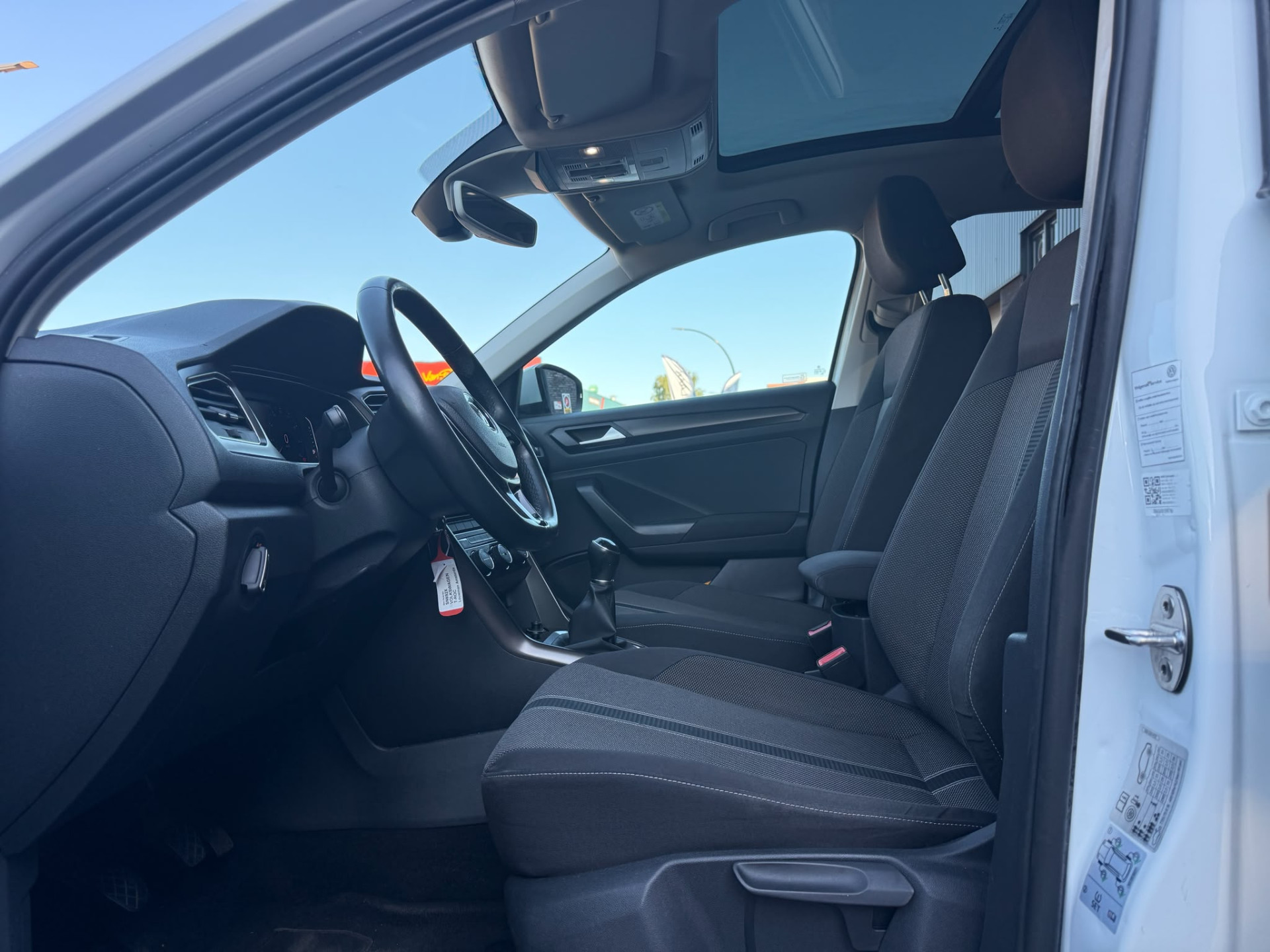 Volkswagen T-Roc 1.0 TSI Style | 1E EGENAAR | 3/6 OF 12MND GARANTIE | PANODAK | ACC | LANE ASSIST | AIRCO |
