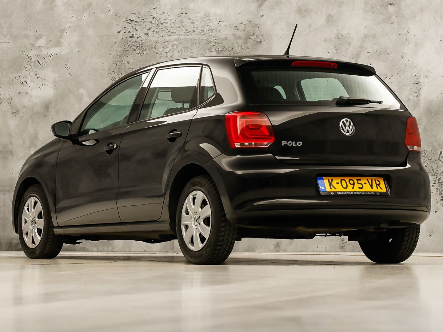 Volkswagen Polo 1.2 Feel (5 DEURS, AIRCO, ELEK RAMEN, SPORTSTOELEN, NIEUWE APK, NIEUWSTAAT)