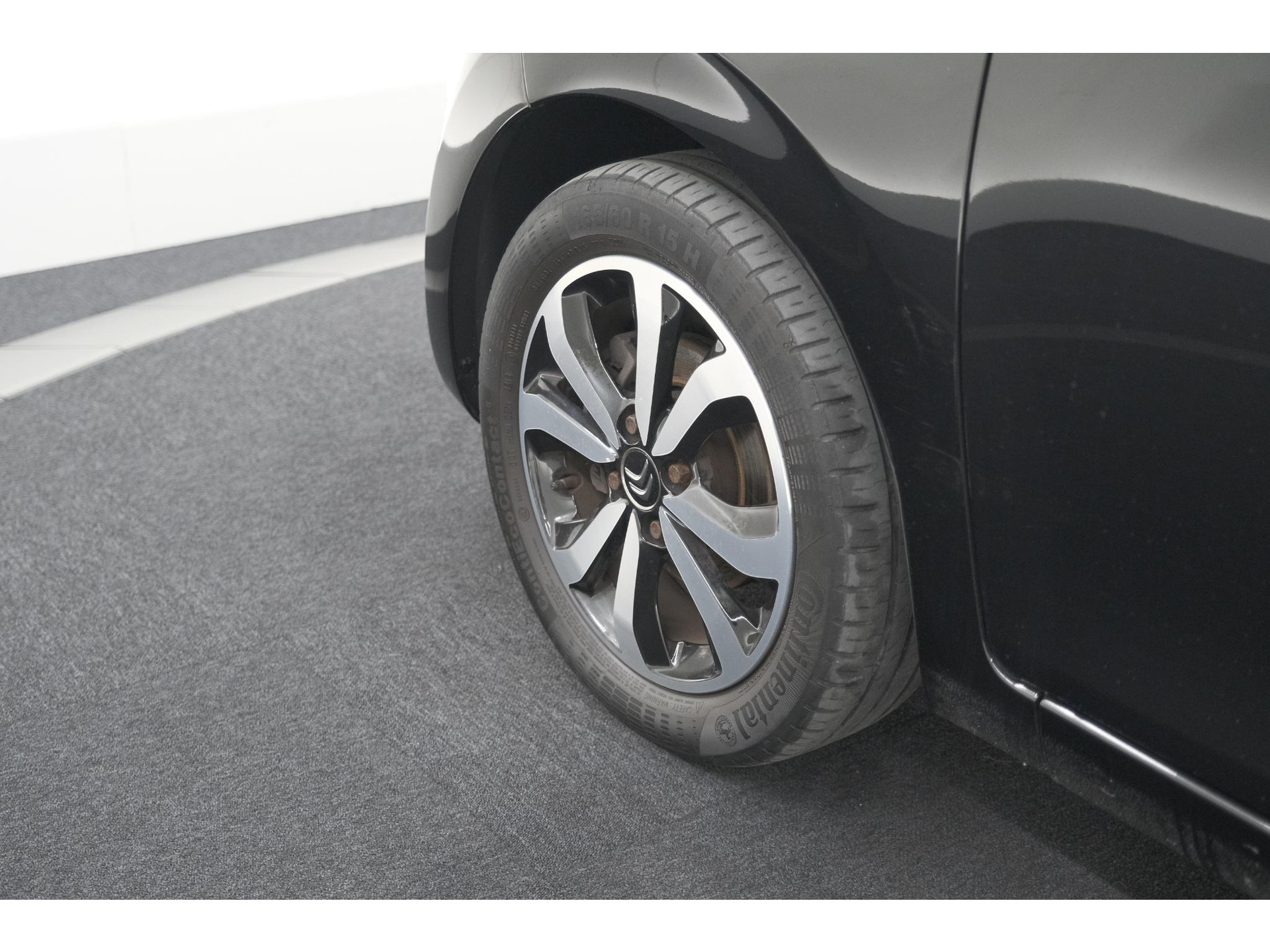 Citroen C1 1.0 VTi Shine | Automaat | Stoelverwarming | Camera | Lederen bekleding