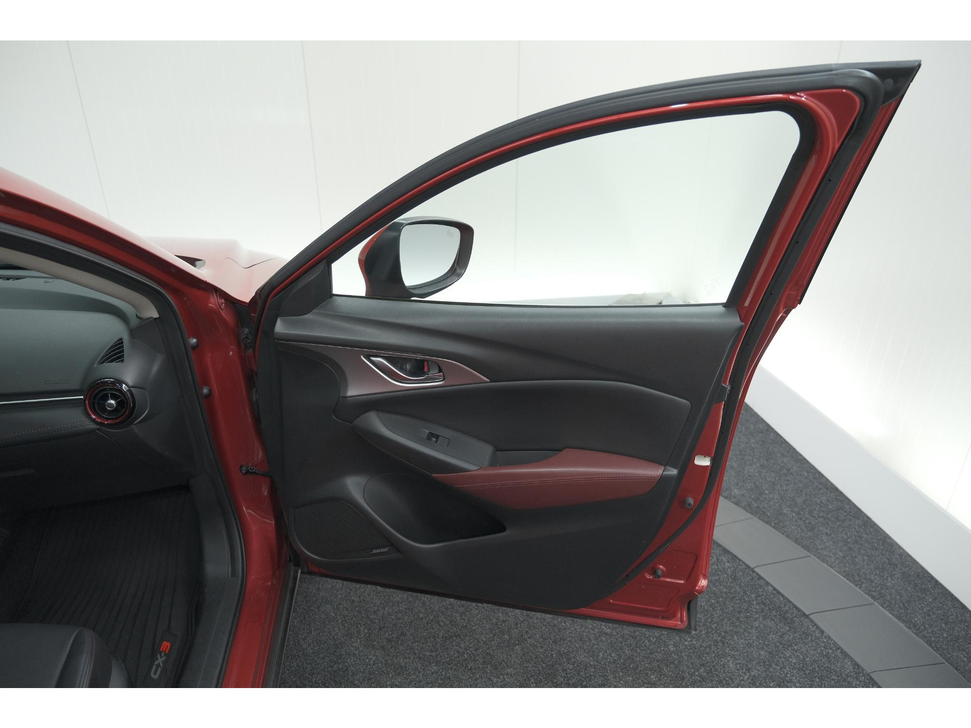 Mazda CX-3 2.0 SkyActiv-G 150 GT-M 4WD | Trekhaak | Camera | Dodehoekdetectie | Head-Up Display | Parkeersensoren